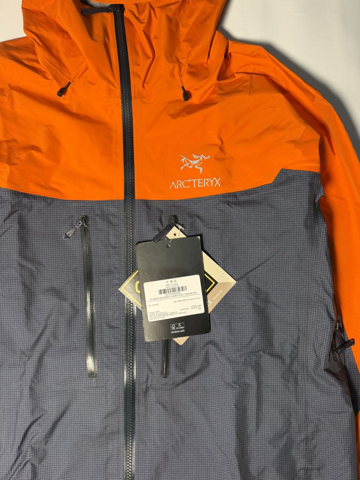 Arc'teryx Arcteryx Alpha Jacket Black Sapphire Phenom Size US L / EU 52-54 / 3 - 3 Thumbnail
