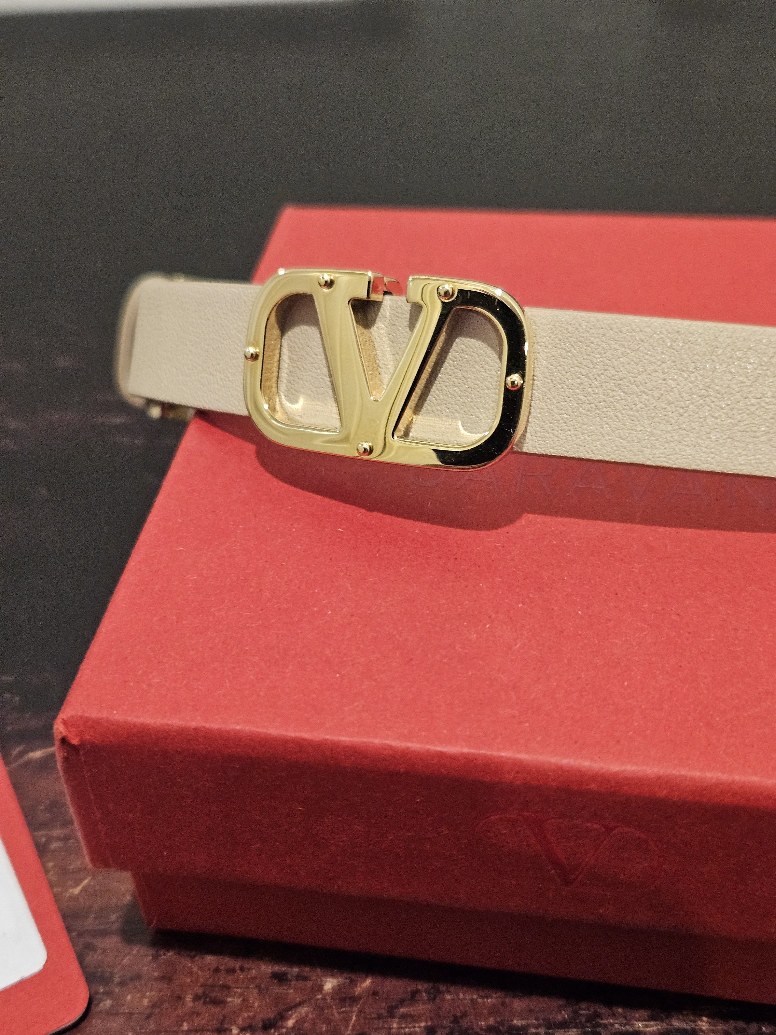 Valentino VLOGO Type Leather Strap Bracelet - UNISEX Size ONE SIZE - 6 Thumbnail