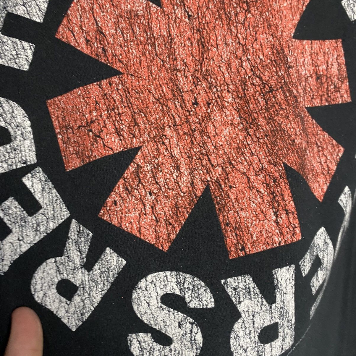 Band Tees Vintage Red Hot Chilipeppers 2011 Big Logo rock band tee Size US S / EU 44-46 / 1 - 3 Thumbnail