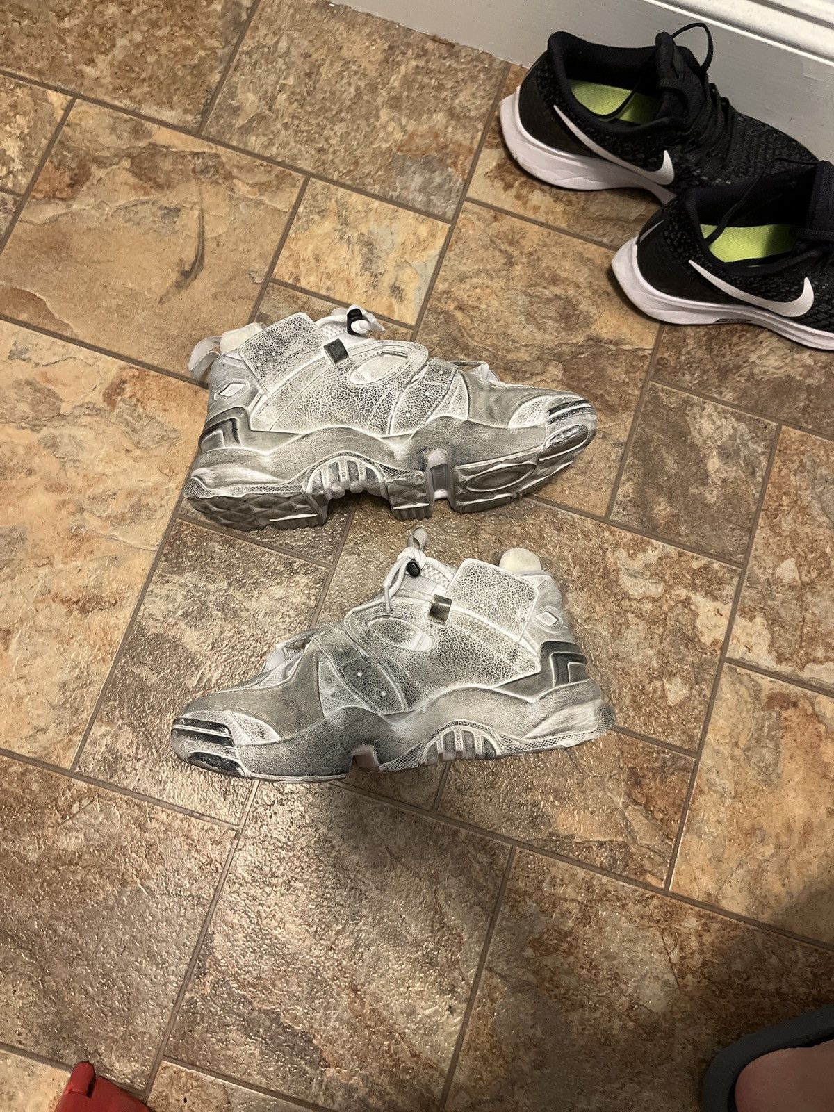 Reebok × Vetements Reebok x Vetements Genetically Modified Pump Size US 7.5 / EU 40-41 - 5 Thumbnail