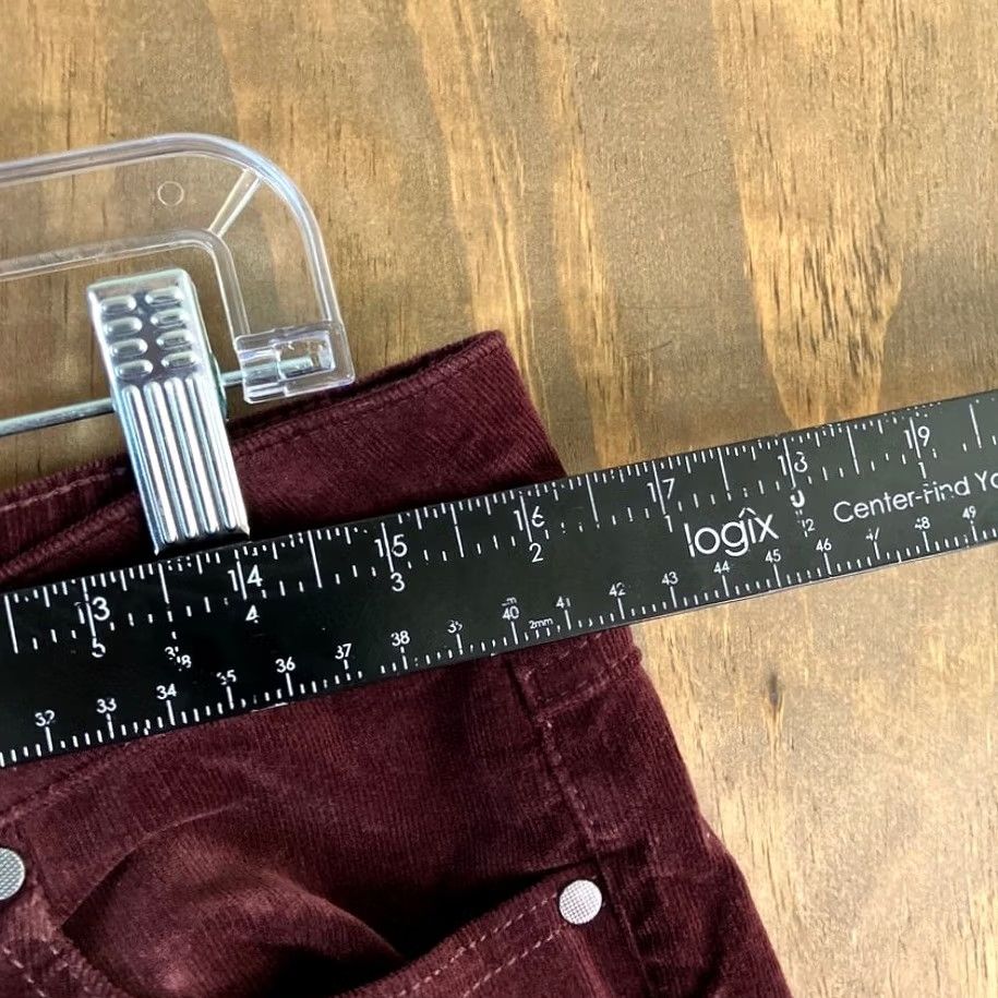 Vintage CAbi Womens Jeans Burgundy Corduroy Mid Rise Skinny Cotton Blend Stretch 8 Size 24" / US 00 / IT 34 - 6 Thumbnail