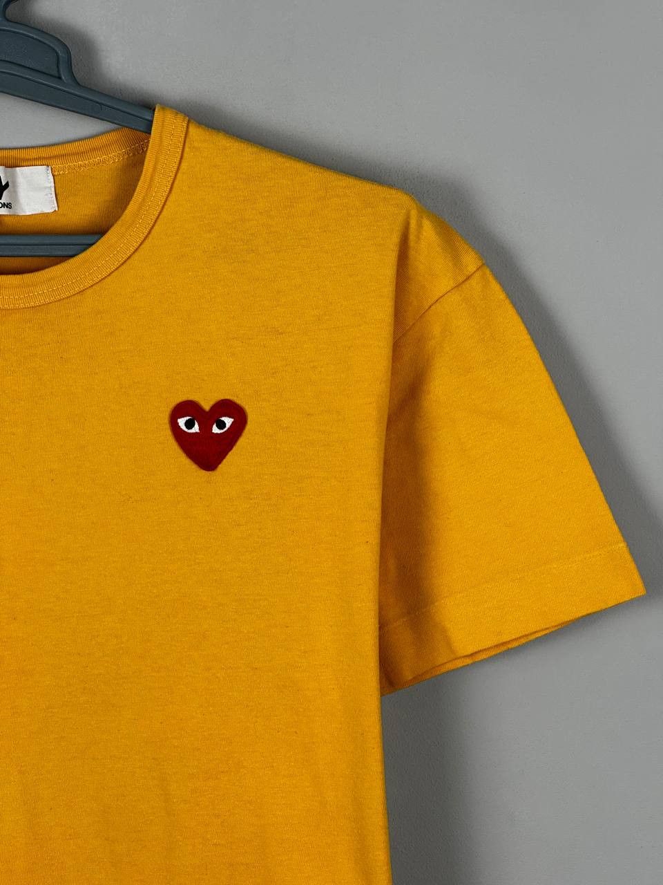 Comme des Garcons PLAY Comme des Garcons PLAY Heart Logo Streetwear T Shirt Size US XL / EU 56 / 4 - 4 Thumbnail