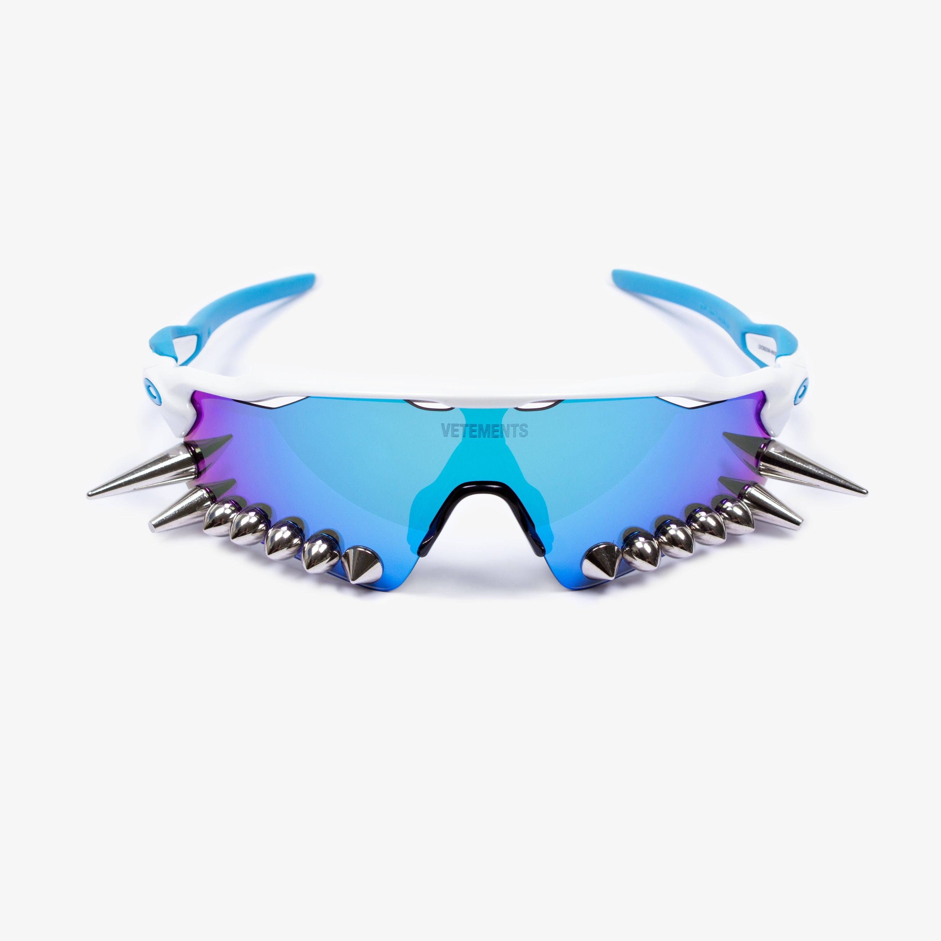 Oakley × Vetements VETEMENTS x OAKLEY SS19 SPIKES 400 SUNGLASSES Size ONE SIZE - 2 Thumbnail