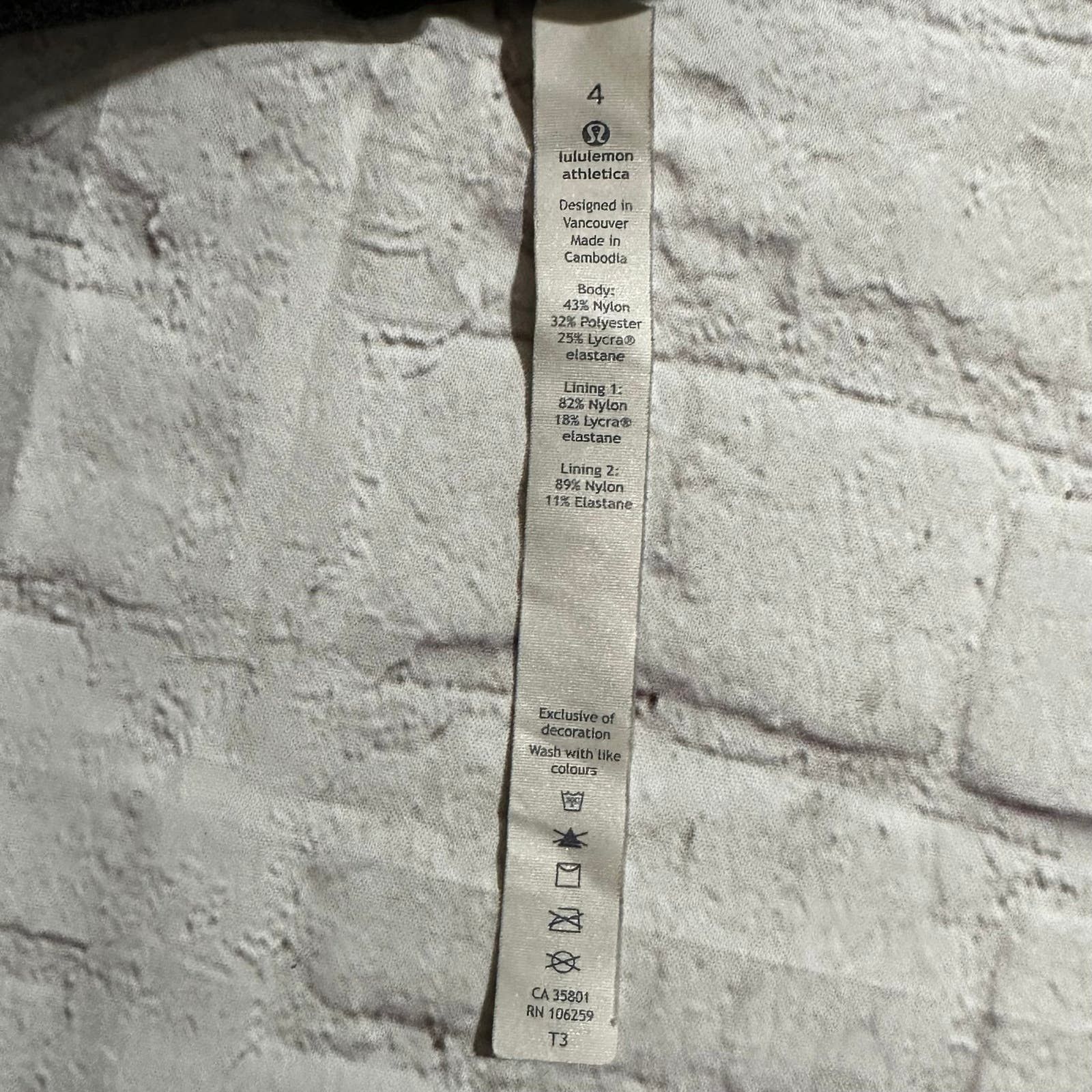 Lululemon lululemon sports bra size 4 Size S / US 4 / IT 40 - 5 Thumbnail
