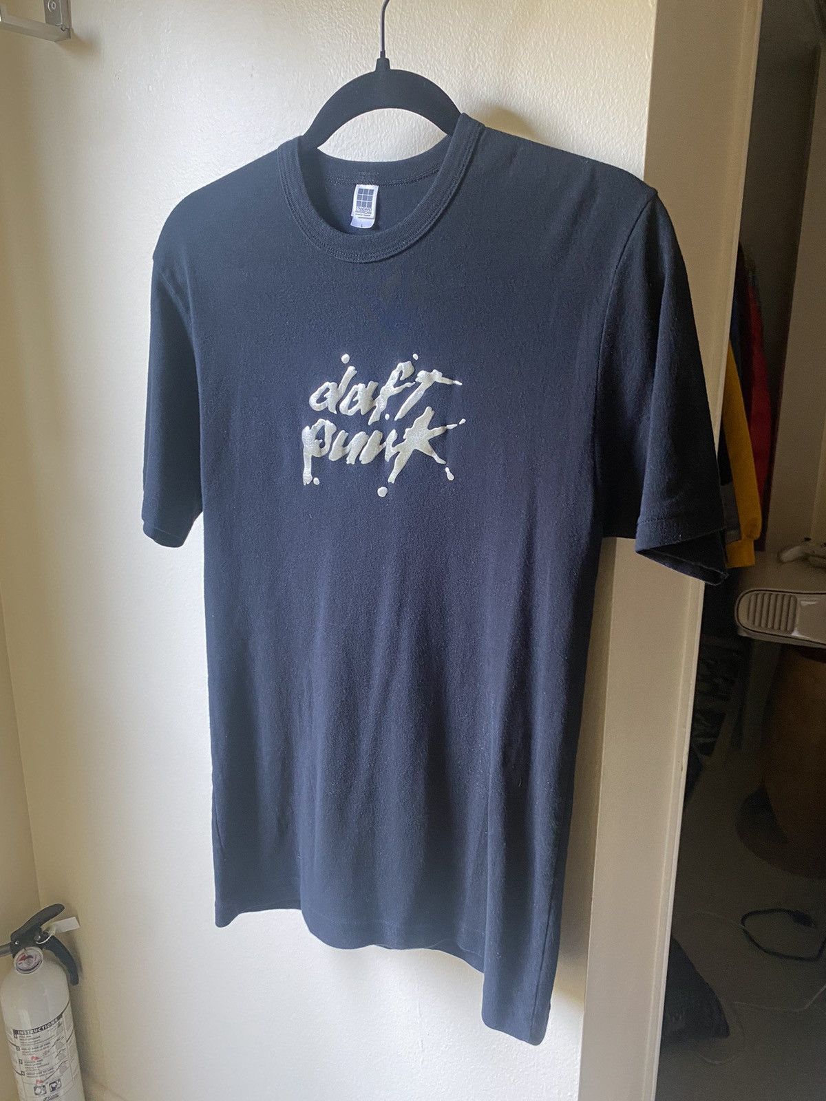 Band Tees Daft Punk Discovery Era Merch Puff Print - Vintage Size US M / EU 48-50 / 2 - 2 Thumbnail