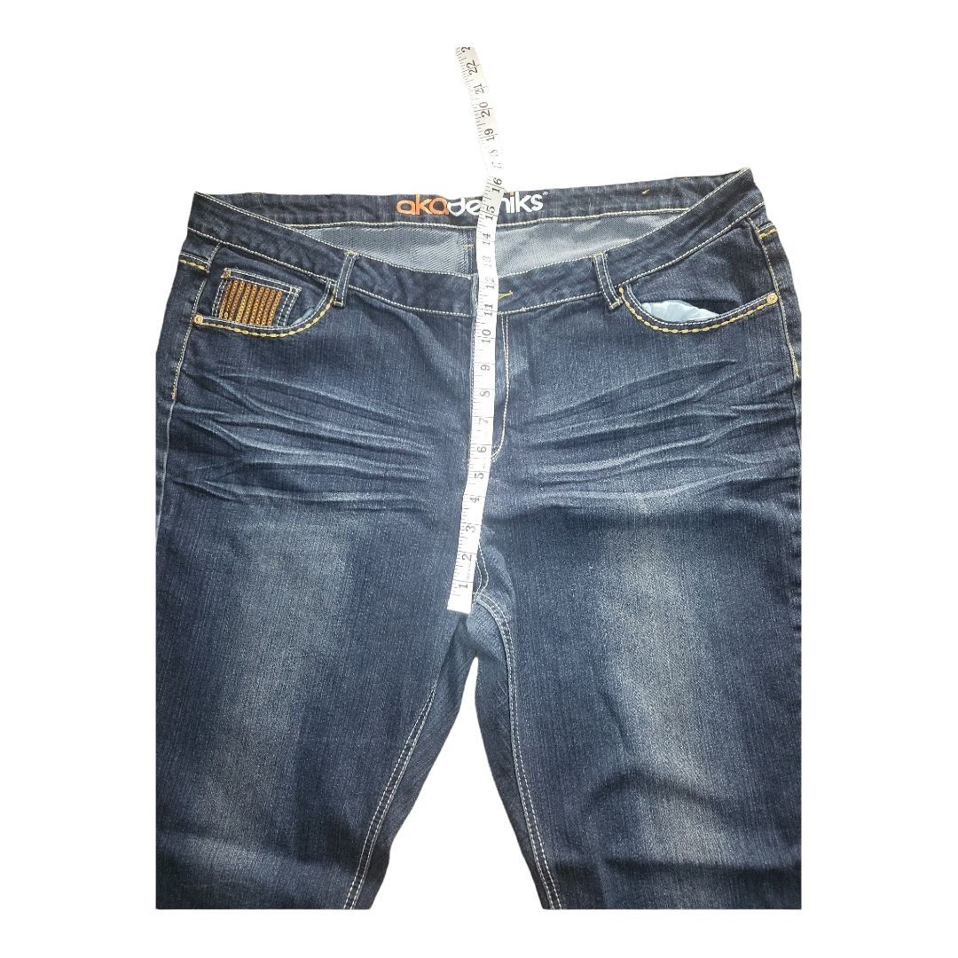 Akademiks Vintage Akademiks Jeans Women Sz 24W Embroidered Straight Le Size 42" / US 20 - 5 Thumbnail