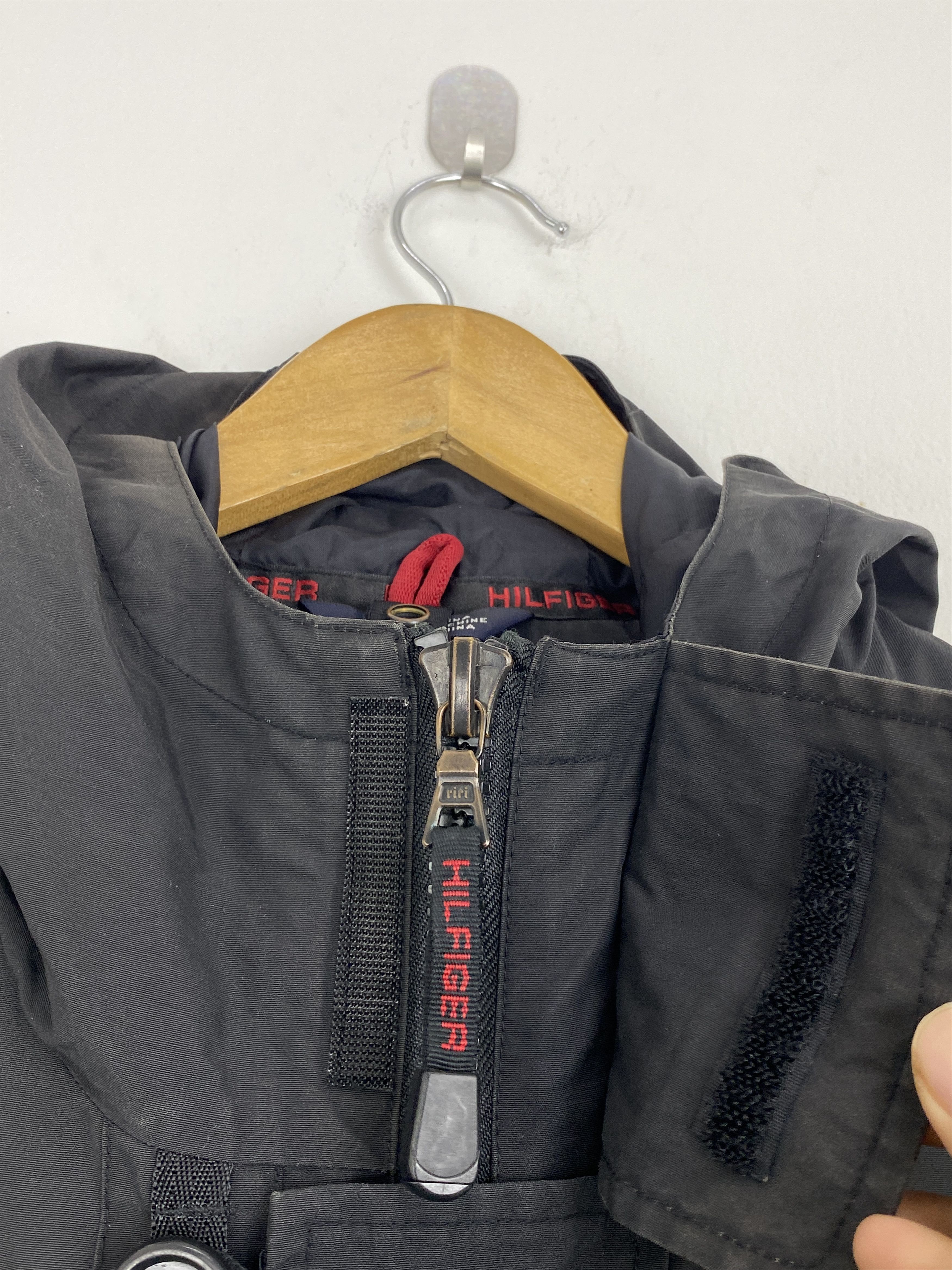 Tommy Hilfiger Vintage Tommy Hilfiger Multi Pocket Zipper Jacket J1953 Size US M / EU 48-50 / 2 - 9 Thumbnail