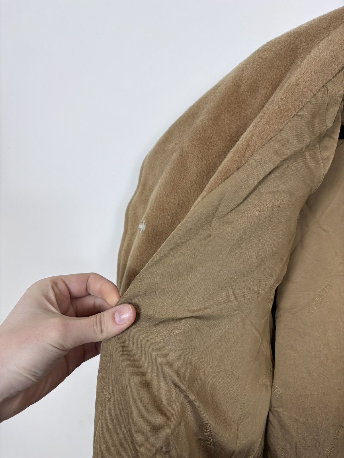 Max Mara Max Mara Women’s Camel Brown Wool Fur Oversized Icon Coat Size L / US 10 / IT 46 - 14 Thumbnail