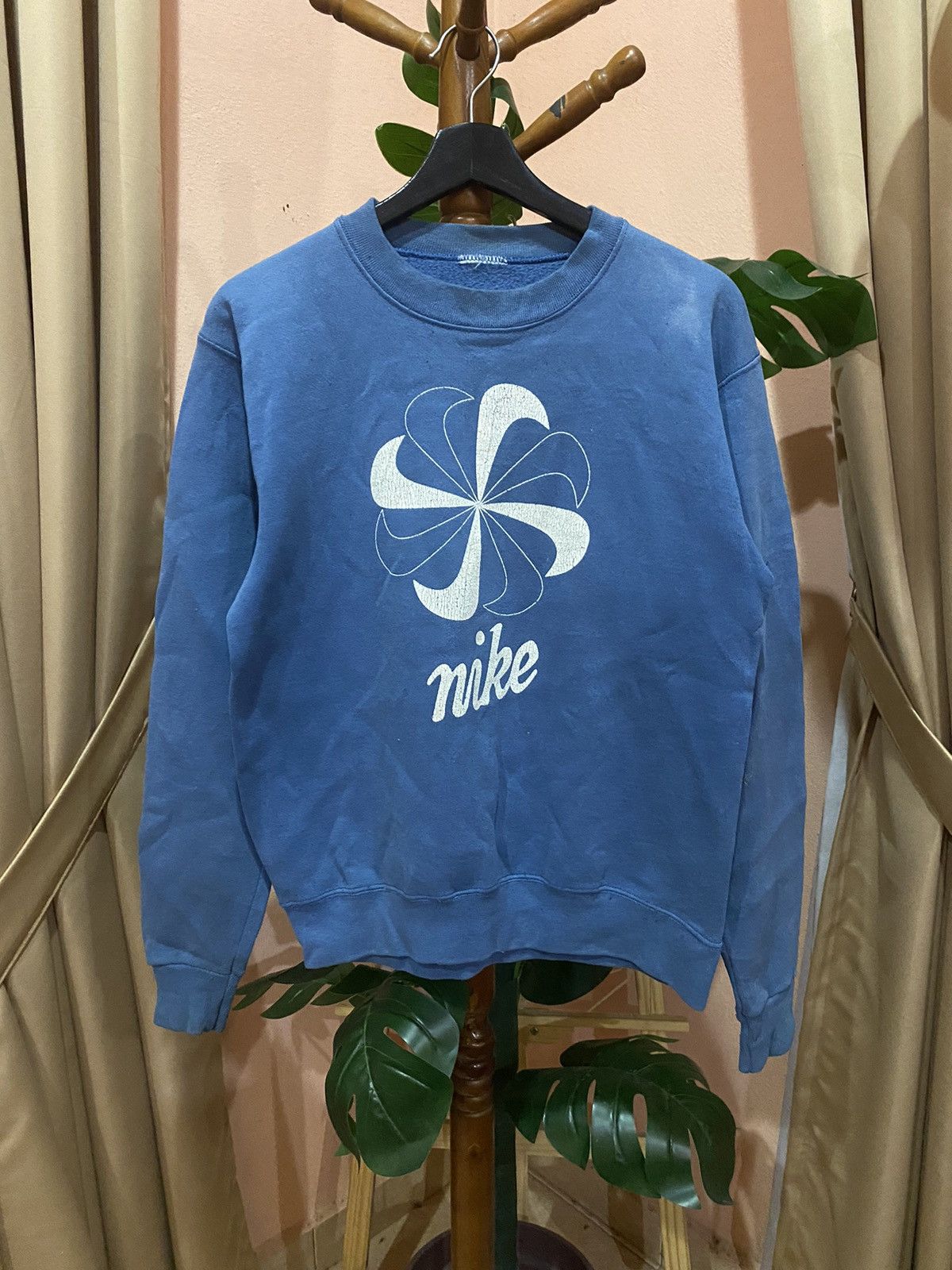 Nike VINTAGE NIKE PINWHEEL SWEATSHIRT Size US M / EU 48-50 / 2 - 3 Thumbnail