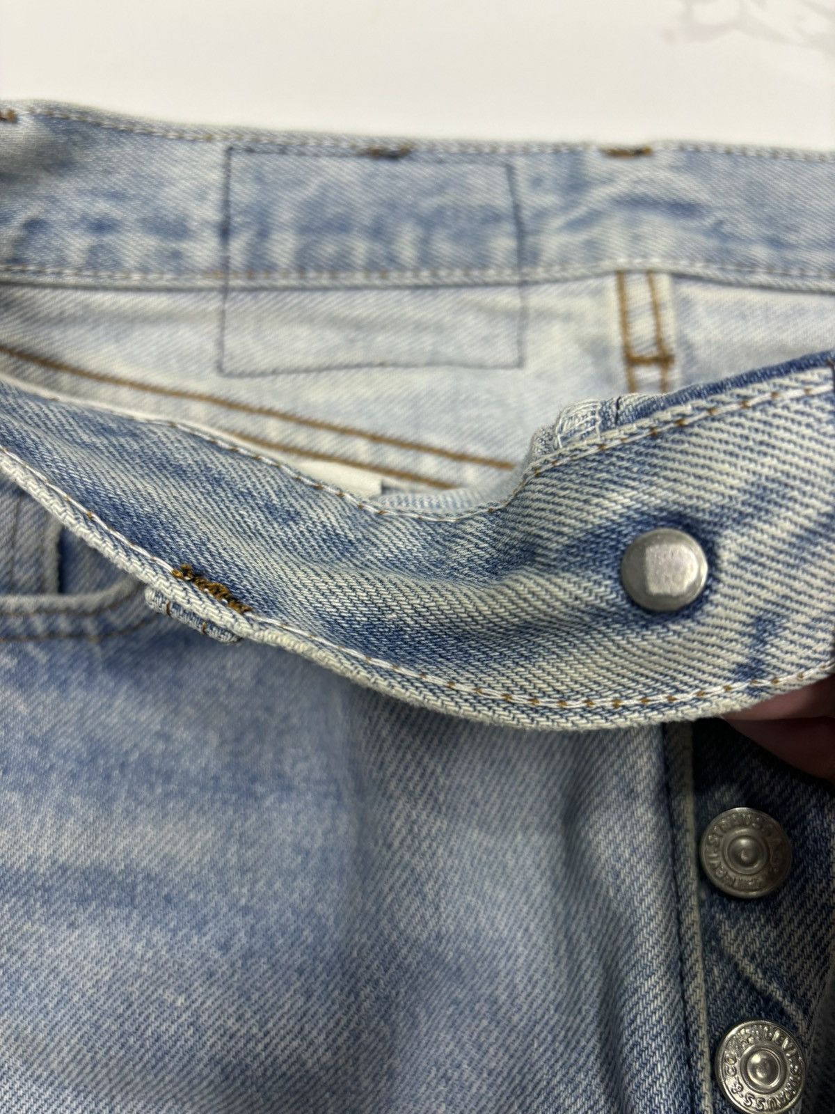 Levi's VINTAGE LEVIS 501 DISTRESSED DENIM RELEASE HEM JEANS Size 27" / US 4 / IT 40 - 12 Thumbnail