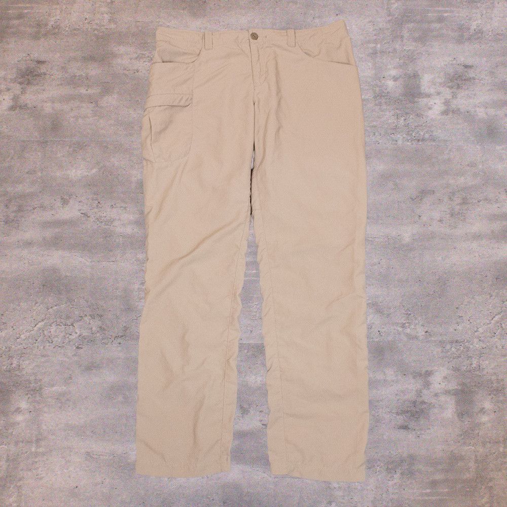Mountain Hardwear Mountain Hardwear lightweight Cargo Tan Brown Pant's Size US 35 - 1 Thumbnail
