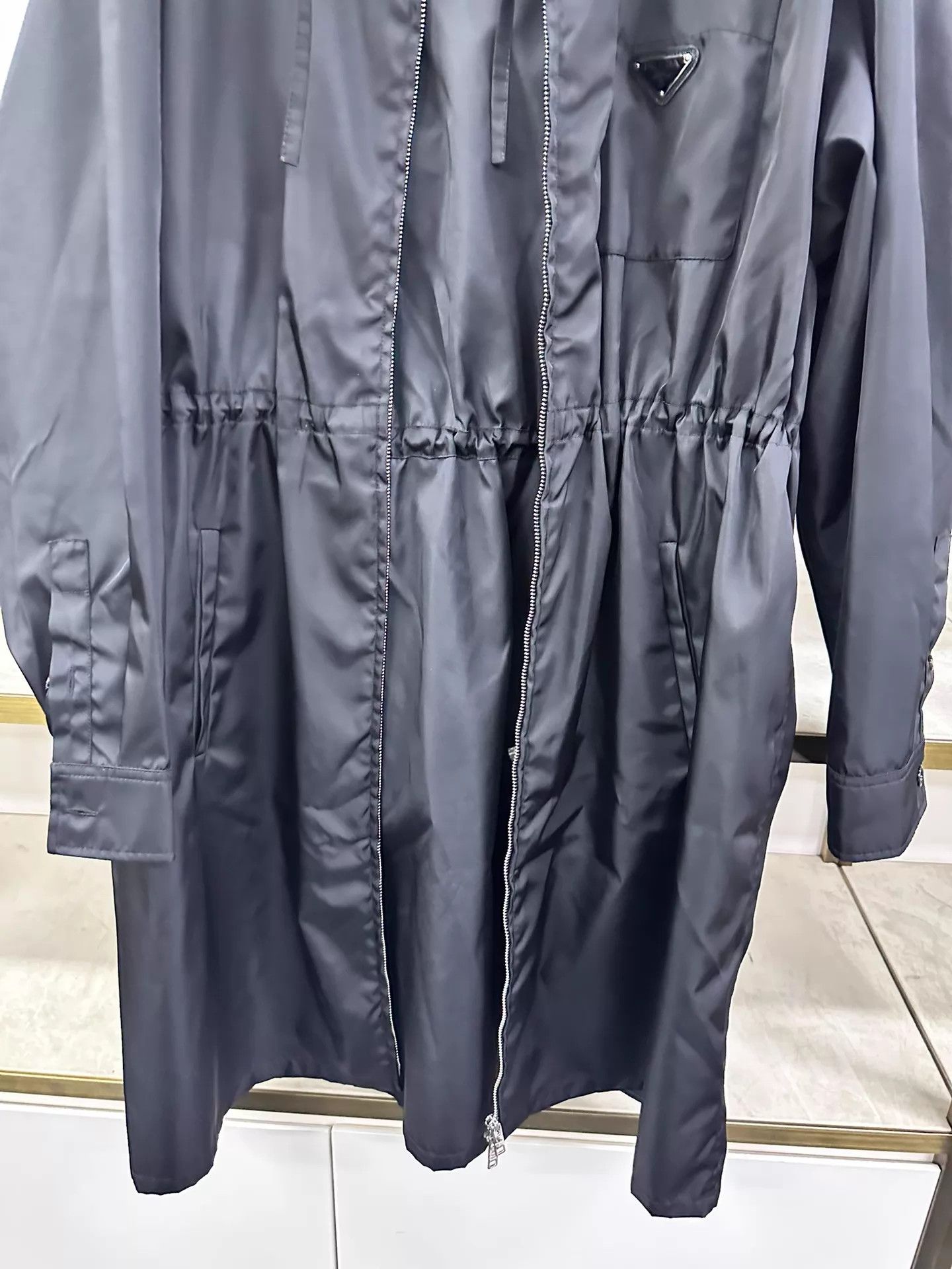 Prada Prada Trench Coat 40 (S57, C108, L102, Sl57) Size S / US 4 / IT 40 - 8 Thumbnail