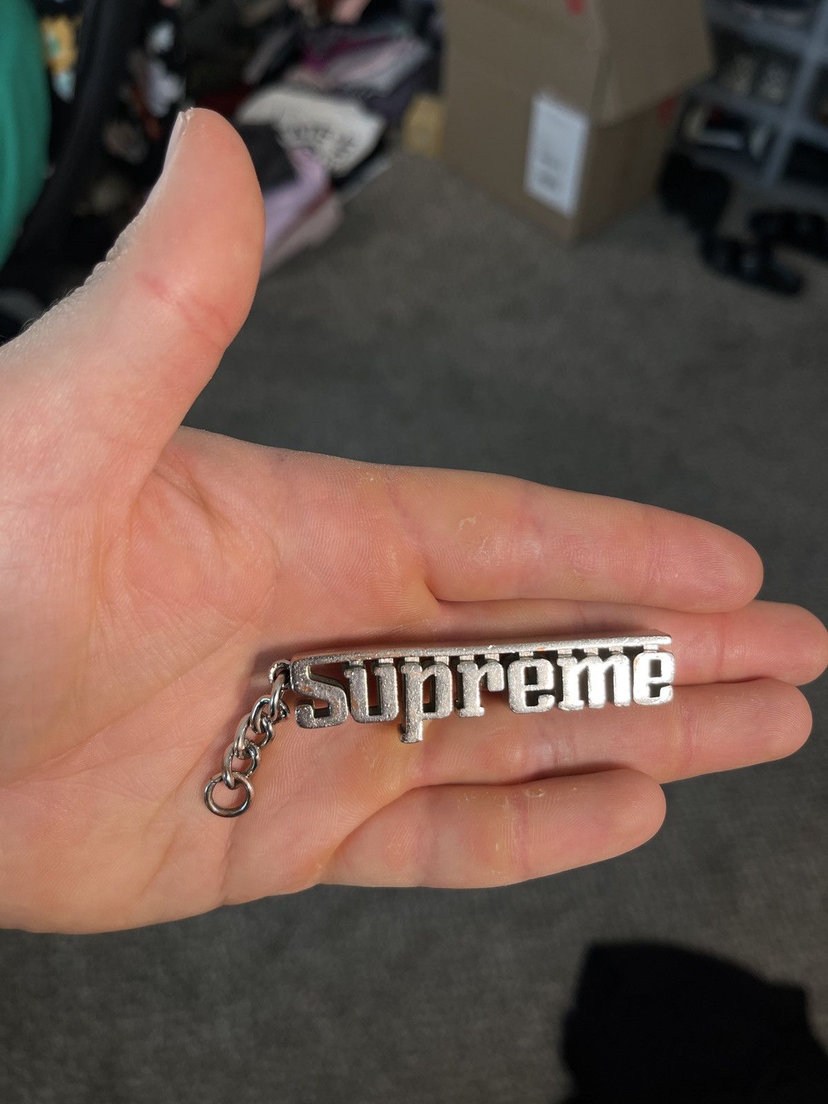 supreme box logo keychain