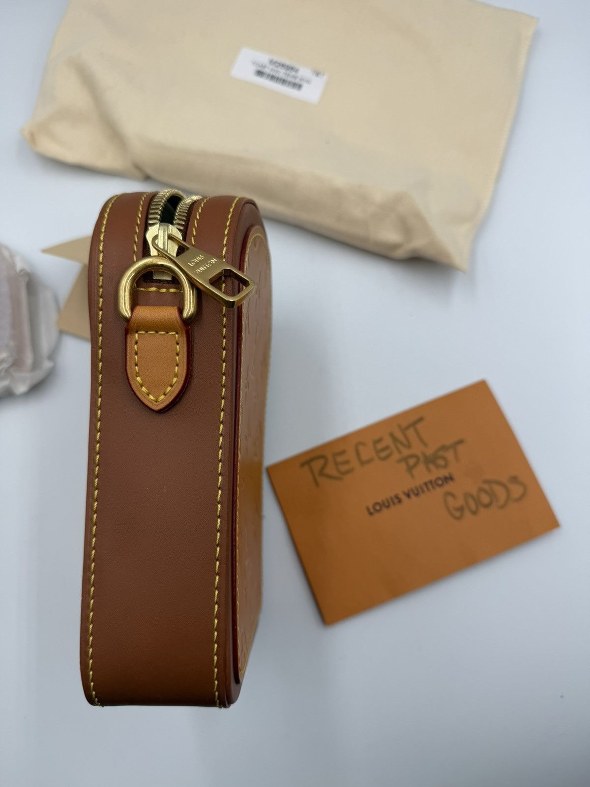 Louis Vuitton Louis Vuitton Ultra Rare M26984 Toast Wearable Wallet Size ONE SIZE - 10 Thumbnail