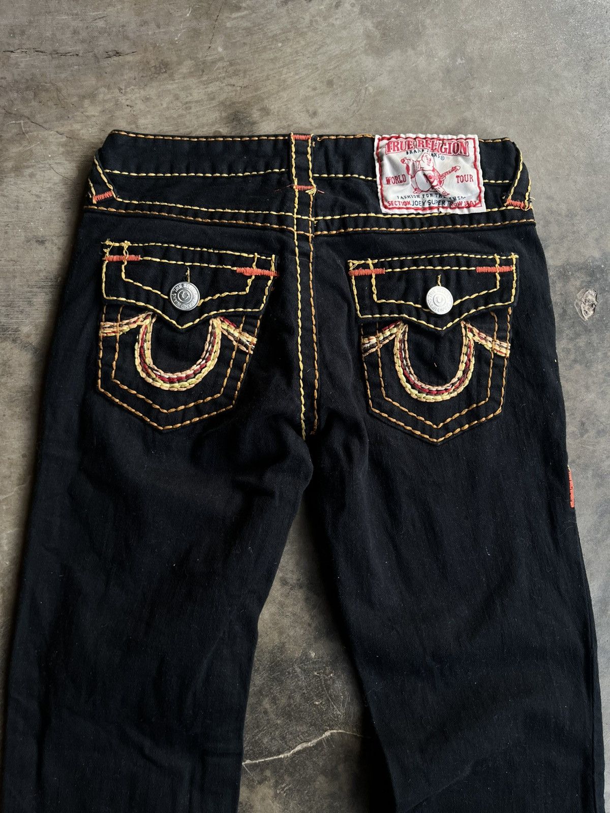 If Six Was Nine TRUE RELIGION BLACK FLARE BOOTCUT DENIM JEANS PANTS PATTERN Size US 26 / EU 42 - 4 Thumbnail