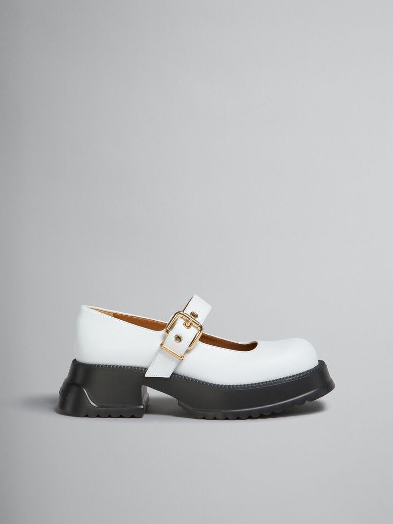 o1w1db11225 Mary Jane With Platform Sole in White
