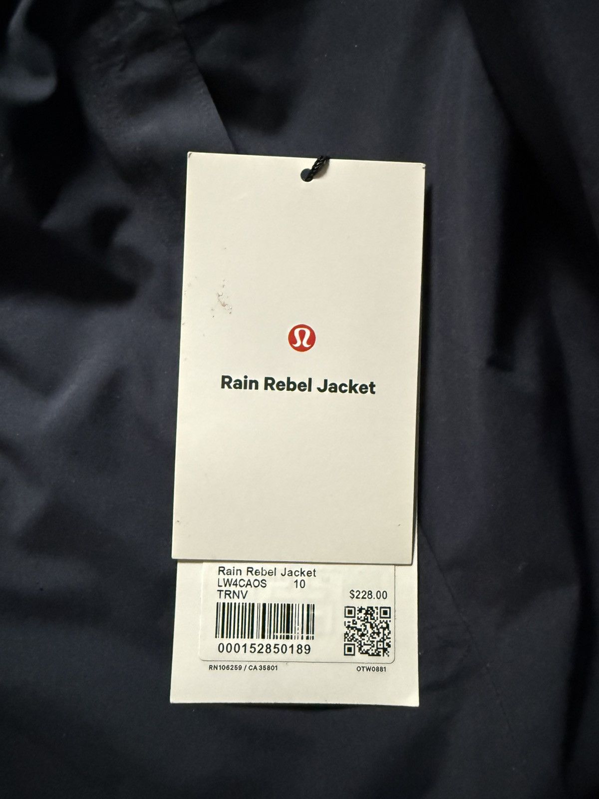 Lululemon LULULEMON RAIN REBEL JACKET Size L / US 10 / IT 46 - 4 Thumbnail