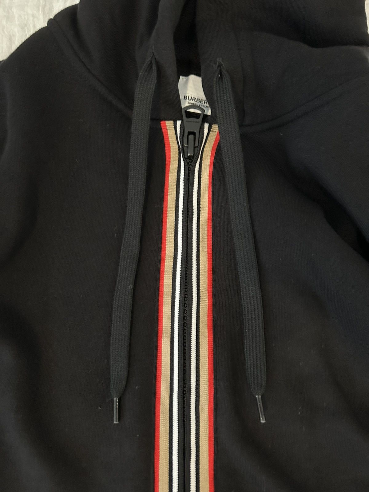 Burberry Burberry Stripe Zip up Hoodie Black Size US M / EU 48-50 / 2 - 13 Thumbnail