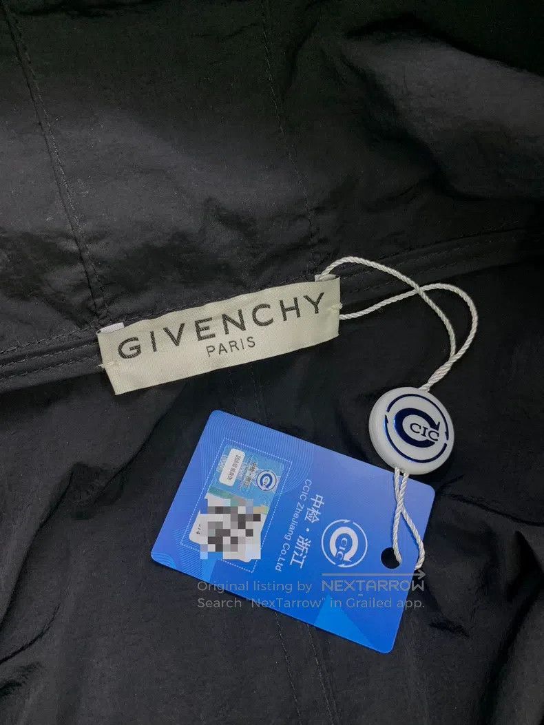 Givenchy Givenchy Black Glossy Nylon Patchwork Windbreaker Coat Size XS / US 0-2 / IT 36-38 - 4 Thumbnail