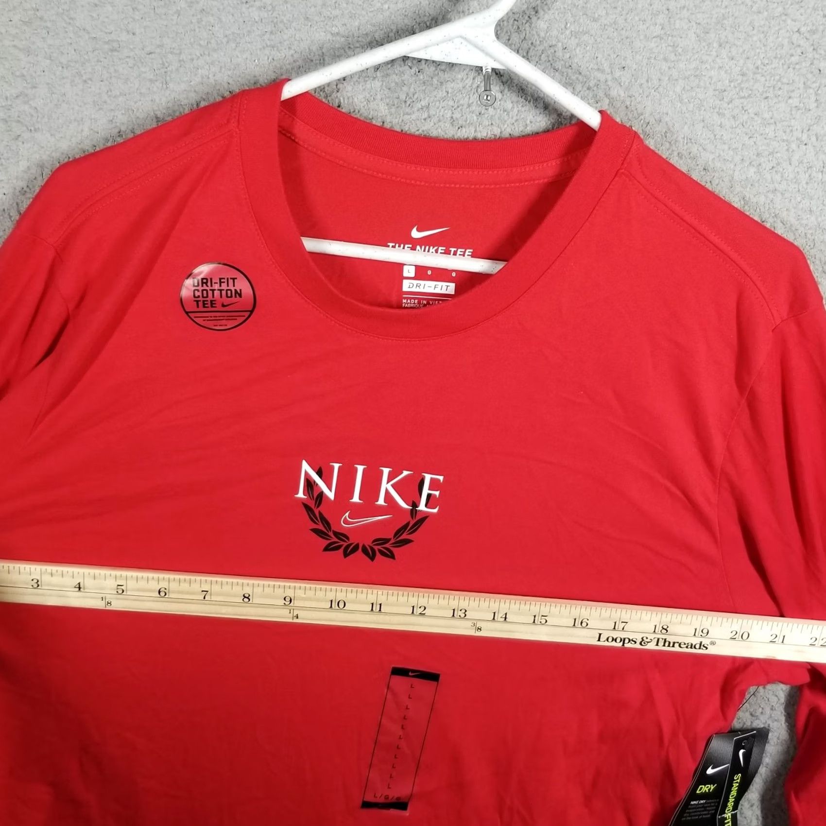 Nike Nike Shirt Mens Large Red Flower Swoosh Long Sleeve Cotton Basketball Center Logo 90s Womens Mens Girls Size US L / EU 52-54 / 3 - 6 Thumbnail