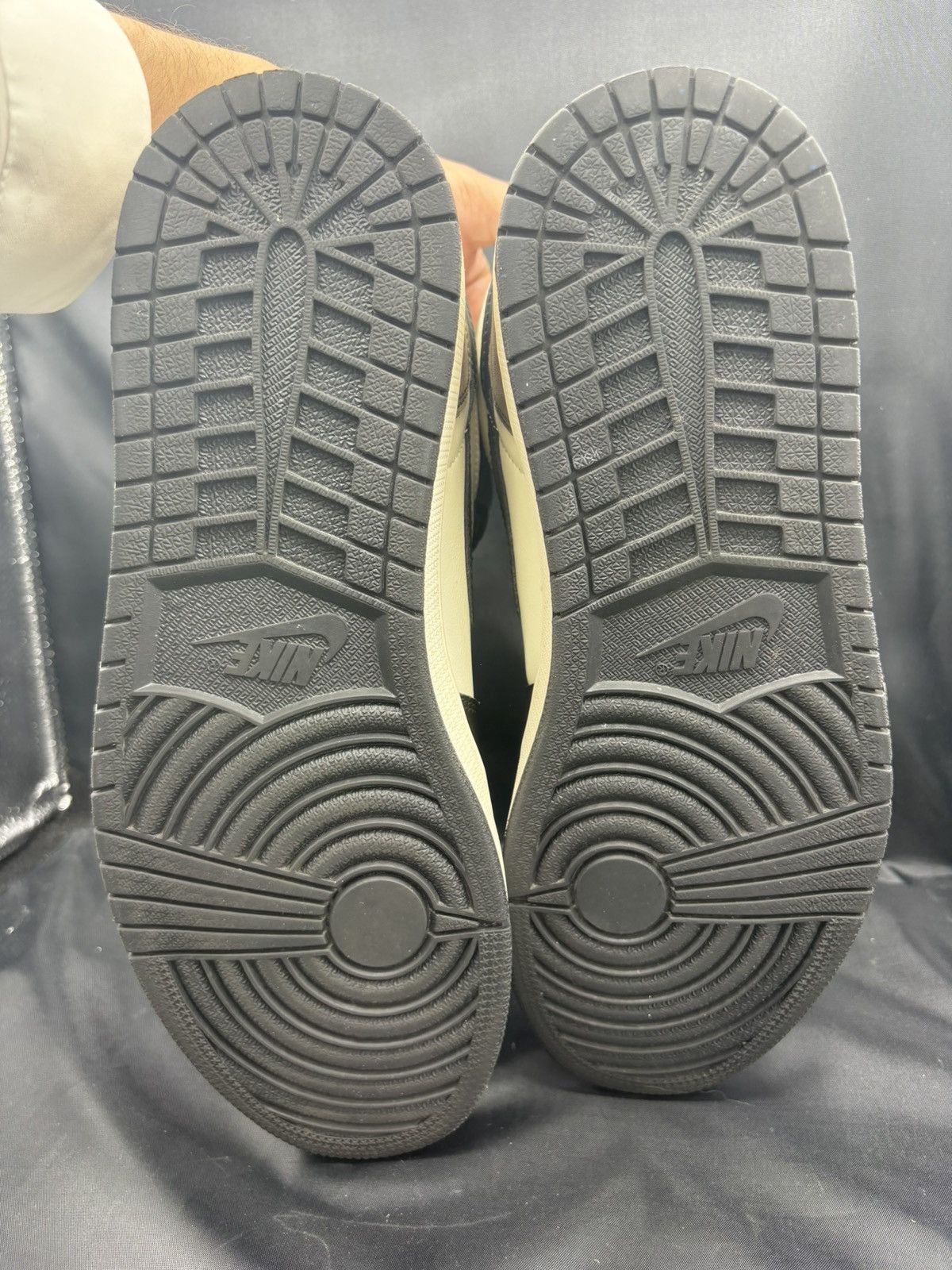 Jordan Brand Jordan 1 Mocha Size US 12 / EU 45 - 7 Thumbnail