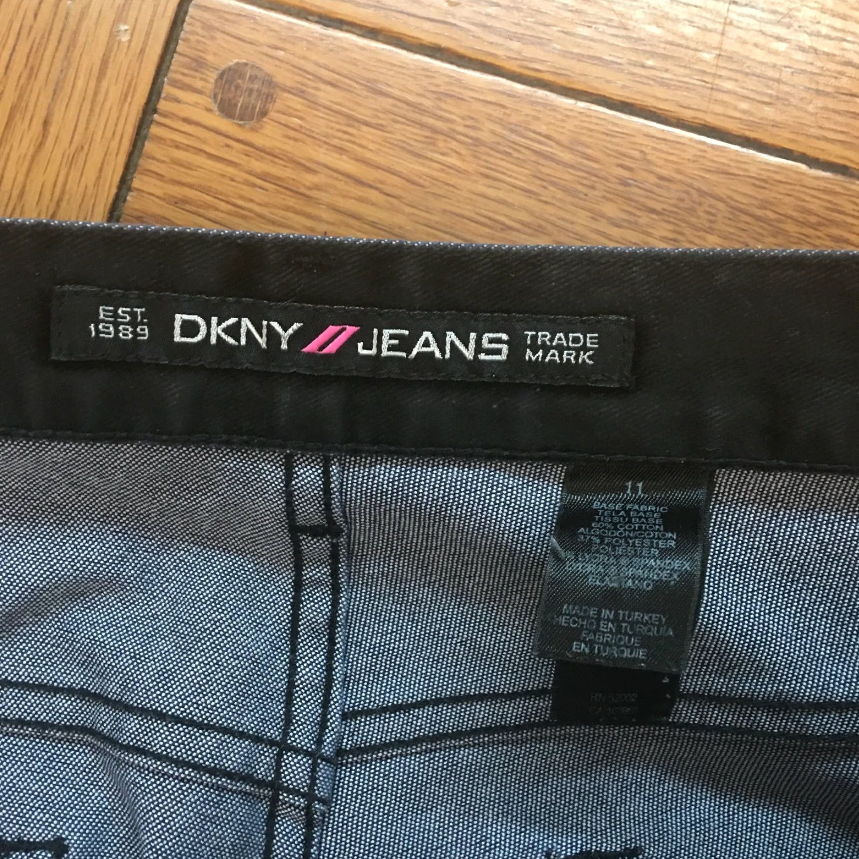 DKNY VINTAGE? DKNY Jeans EST 1989 Trade Mark Womens Casual Denim Black Jeans Size 11 Size 32" / US 10 / IT 46 - 7 Thumbnail