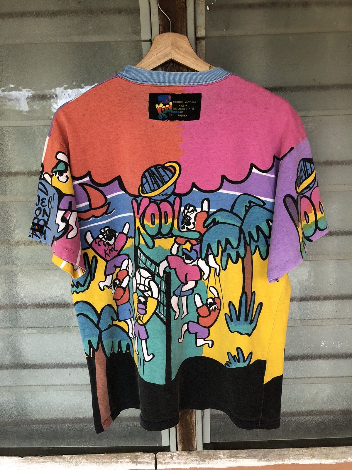 Vintage Vintage Kolorful Klothing Volleyball Player Overprint Tee Size US M / EU 48-50 / 2 - 10 Thumbnail