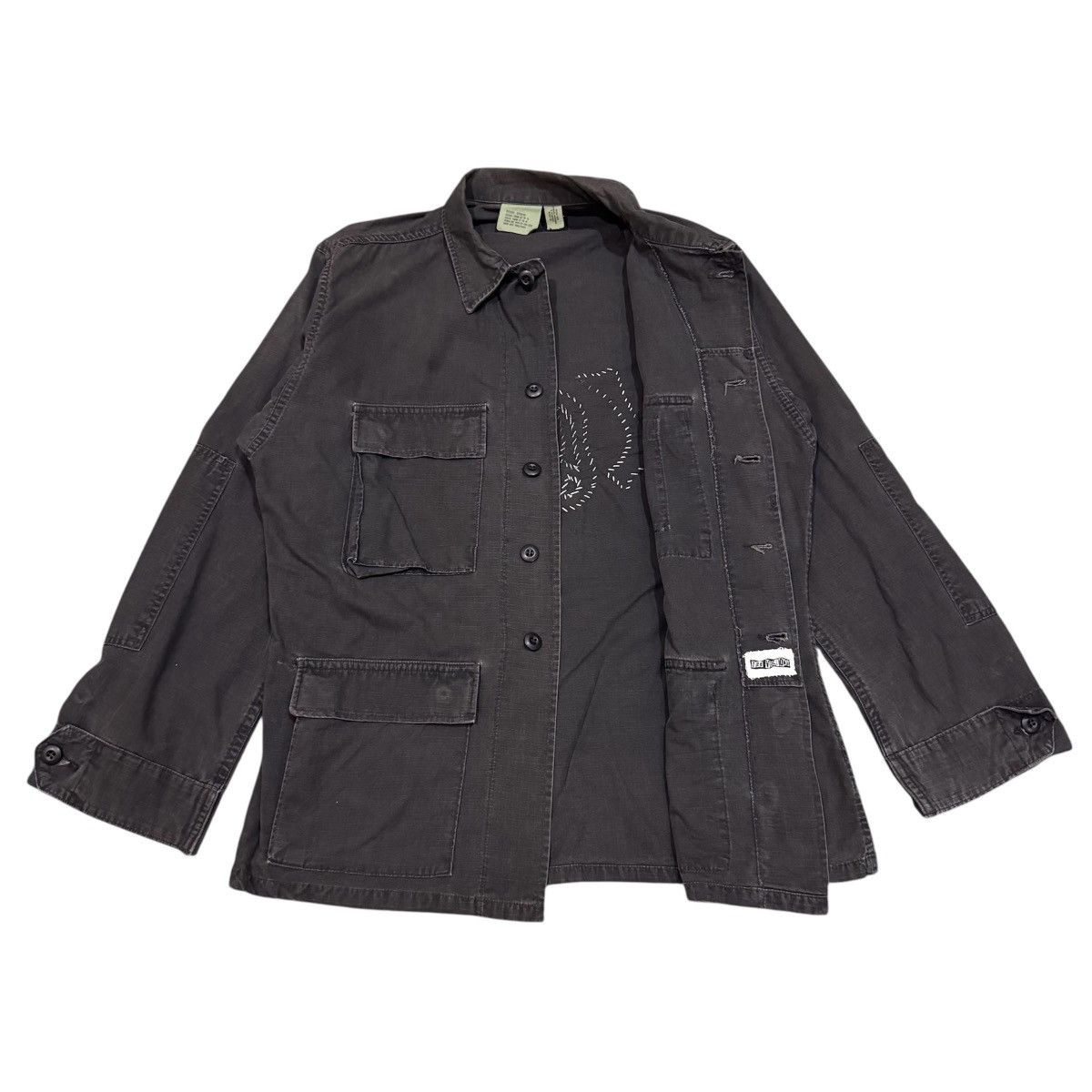 MoMA VTG Remade MOMA Patchwork "LOVE" Bdu Combat Jacket |m Size US M / EU 48-50 / 2 - 4 Thumbnail