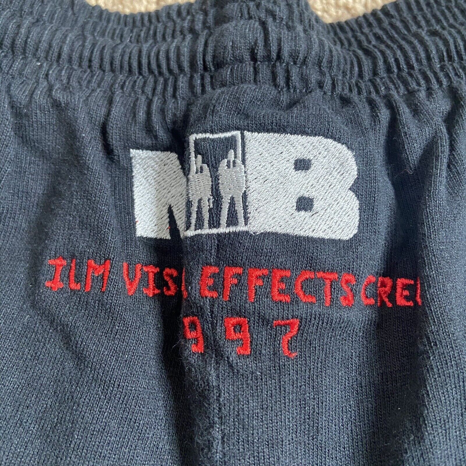 Other Vintage 1997 Men In Black Film Crew Shorts Size US 32 / EU 48 - 3 Thumbnail