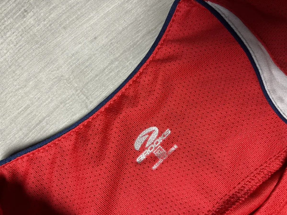 Brooks Chile home jersey 2007/2008 Rupert 8# size XLarge Size US XL / EU 56 / 4 - 4 Thumbnail