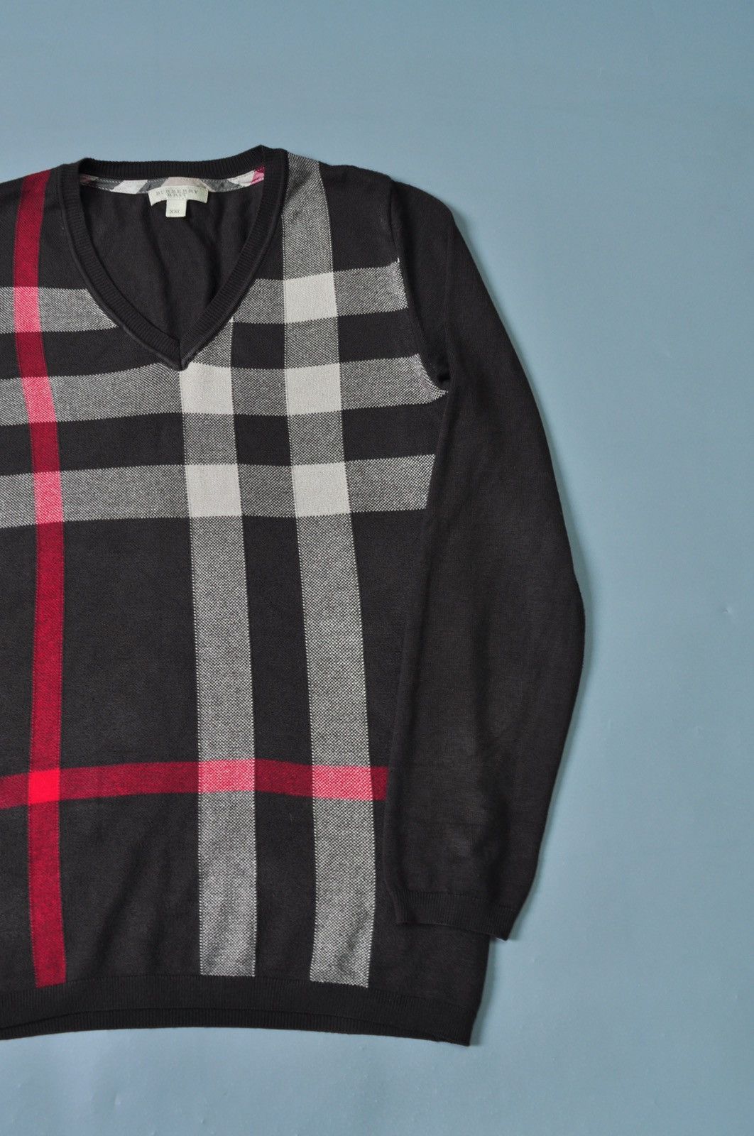 Burberry Burberry Nova Check Sweater V Neck RARE vintage Size L / US 10 / IT 46 - 2 Thumbnail