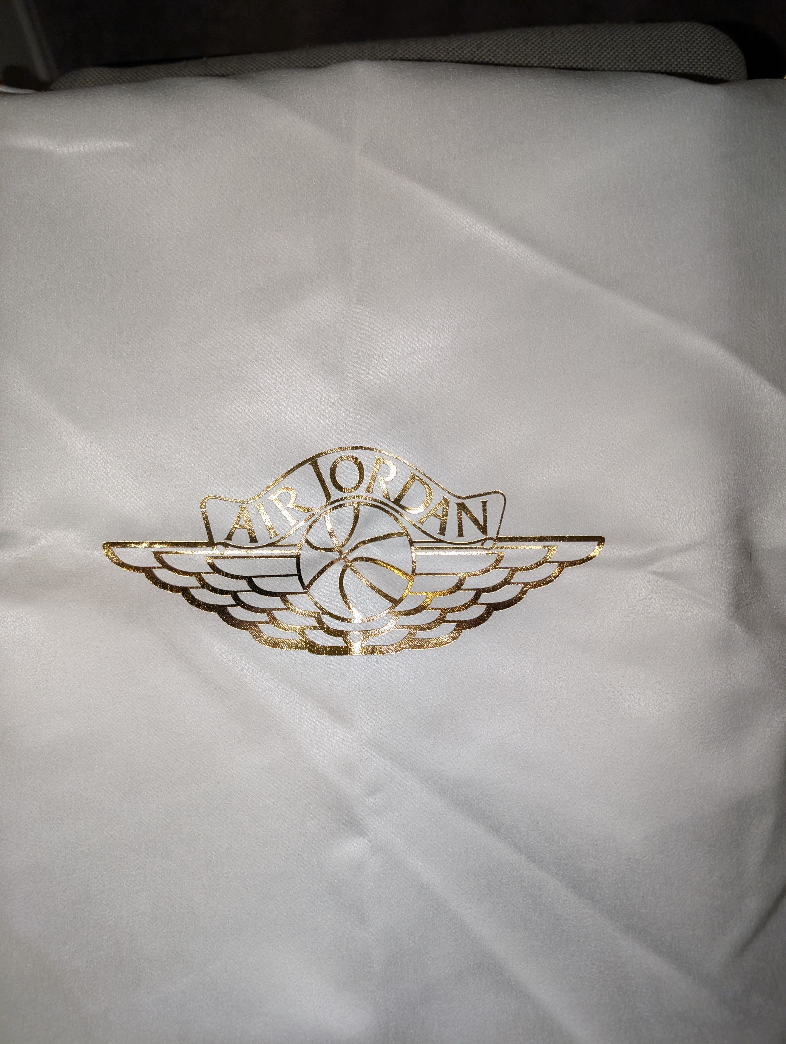 Jordan Brand Air Jordan 1 Retro Pinnacle White Size US 9.5 / EU 42-43 - 2 Thumbnail