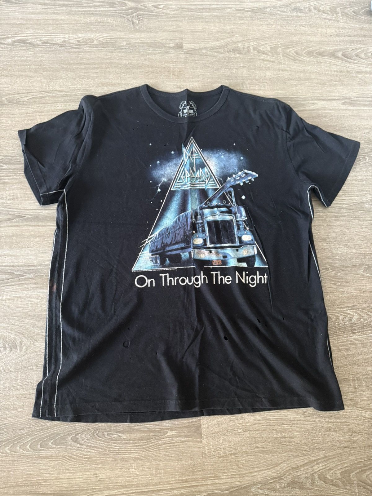 Urban Outfitters Def Lepard on the night trucker tee Size US L / EU 52-54 / 3 - 2 Thumbnail