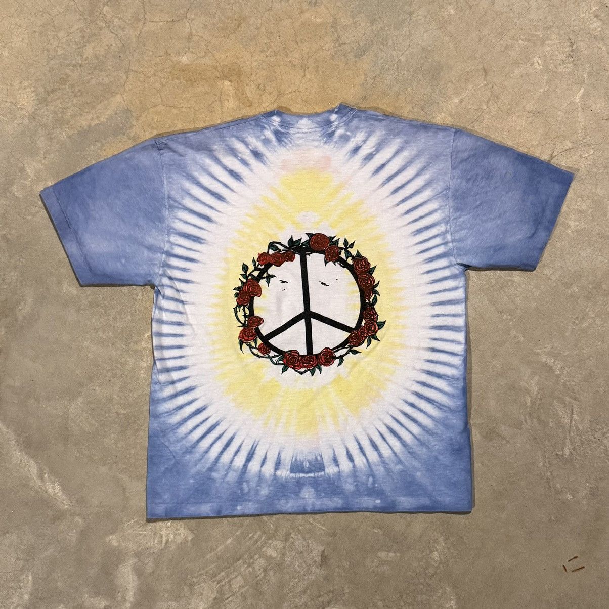 Grateful Dead Vintage 1990s Grateful Dead Space Your Face Tiedye Band Tee Size US L / EU 52-54 / 3 - 5 Thumbnail