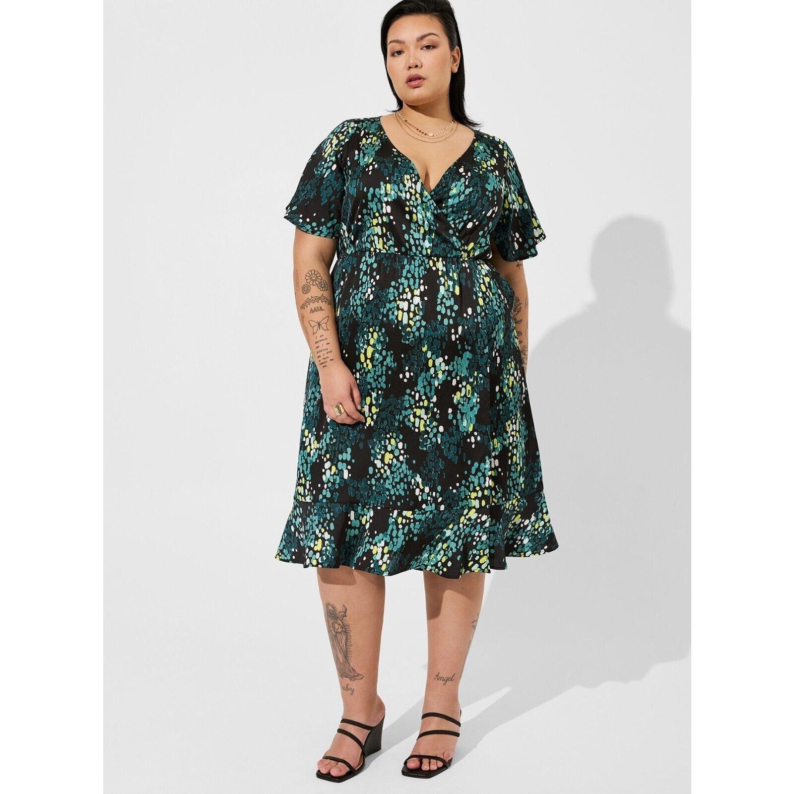 Other Torrid 1X 14-16 Midi Bubble Charm Flutter Sleeve Wrap Dress Size XL / US 12-14 / IT 48-50 - 1 Thumbnail