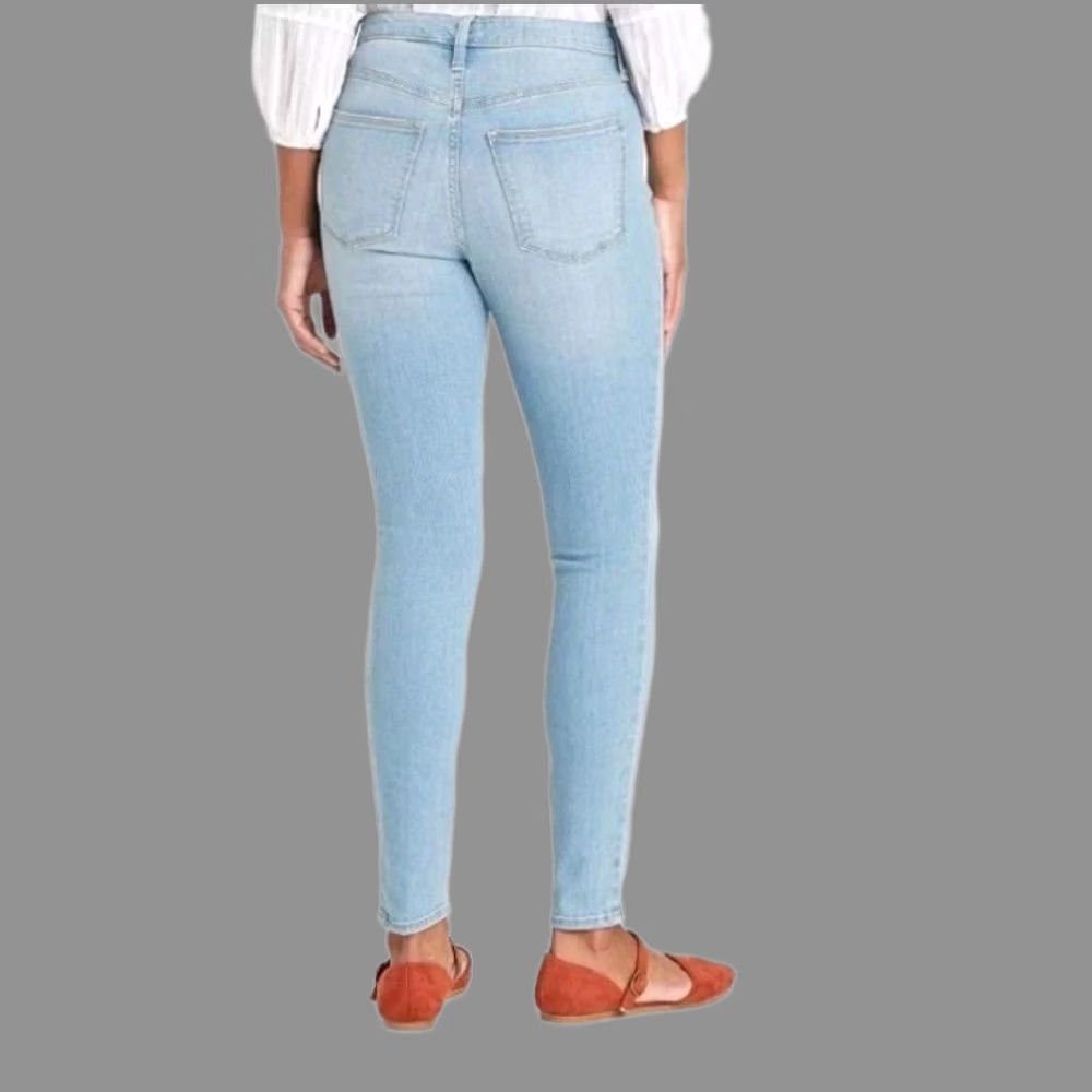 Vintage VINTAGE? No — Universal Thread Jeans Womens Size 6/28R High-Rise Skinny Light Denim Blue 5-Pocket Belt Loops Slim Womens Regular Jeans Size 25" / US 0 / IT 36 - 1 Thumbnail