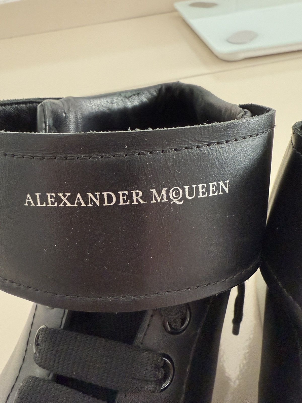 Alexander McQueen Hi top sneakers Size US 8 / EU 41 - 14 Thumbnail