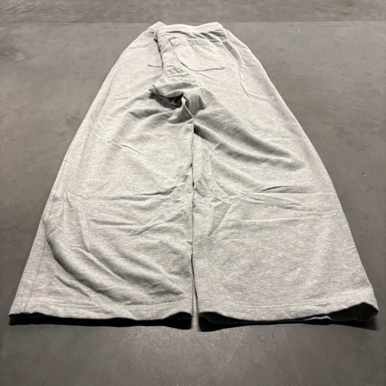 Japanese Brand × Vintage Crazy Vintage Y2K/2000s Super Baggy Wideleg Loungewear Essential Grey Sweatpants! Size US 38 / EU 54 - 5 Thumbnail