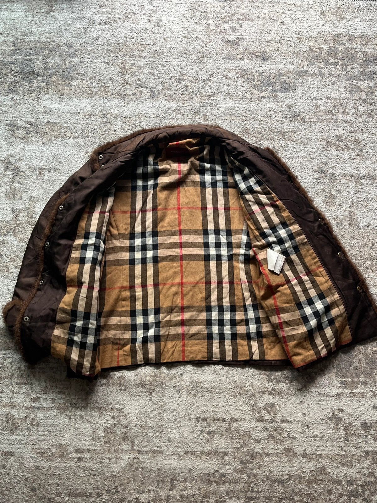 Burberry Burberry Sz 46 / XL 96% Silk Jacket Plaid Lining Size XL / US 12-14 / IT 48-50 - 2 Thumbnail