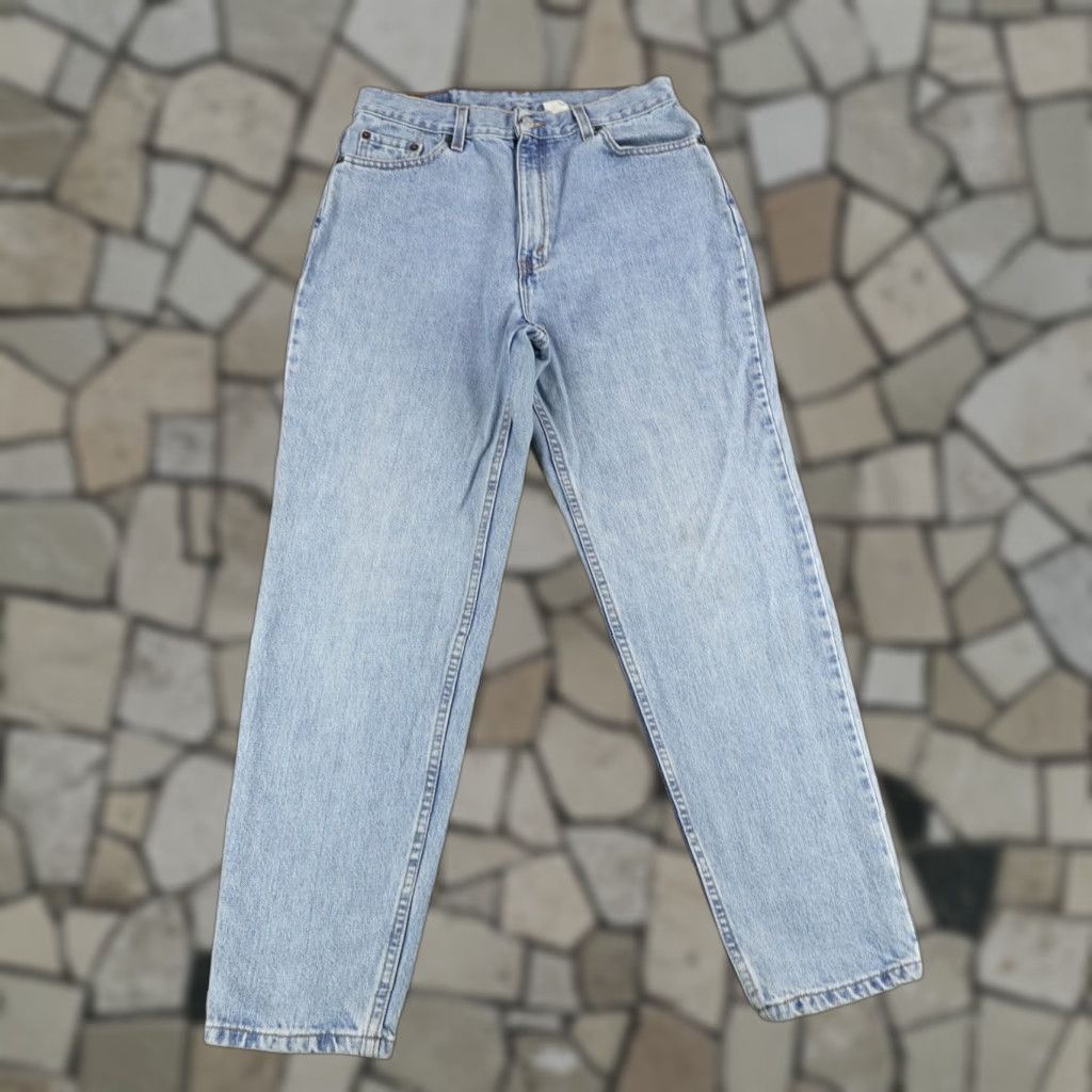 Levi's VINTAGE Levi's 512 Jeans Womens 14 Slim Fit Tapered High Rise Blue Denim Made in USA 90s Size 36" / US 14 / IT 50 - 1 Thumbnail