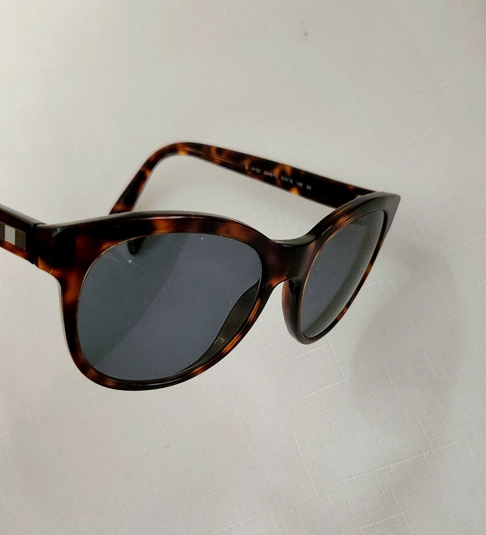 Burberry Burberry B4132 Sunglasses *Frames Only* 3349/73 53-18 140 3n Size ONE SIZE - 14 Thumbnail