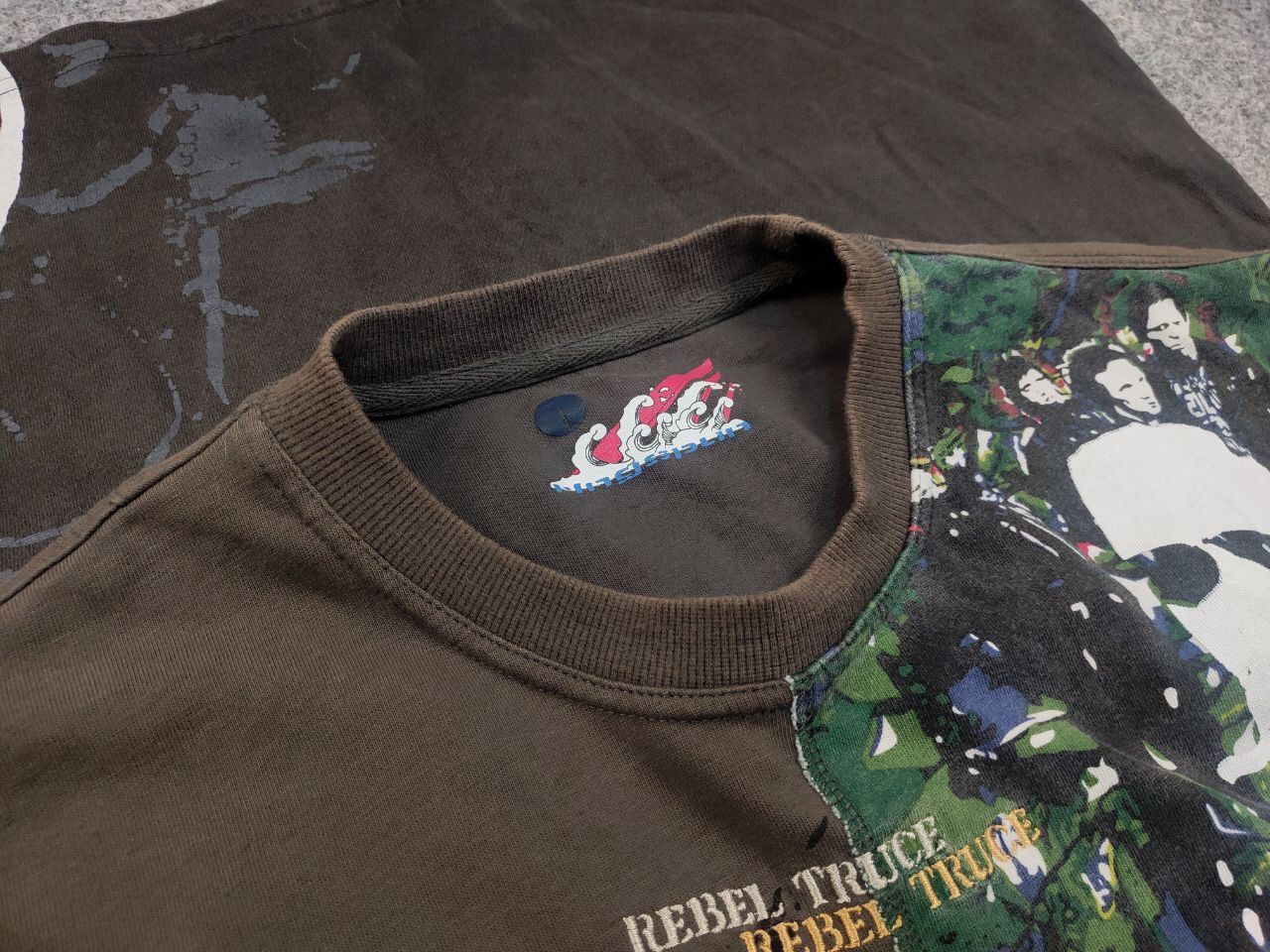 Band Tees Vintage The Clash Rebel Truce printed Band T-shirt 90s Style Size US L / EU 52-54 / 3 - 15 Thumbnail