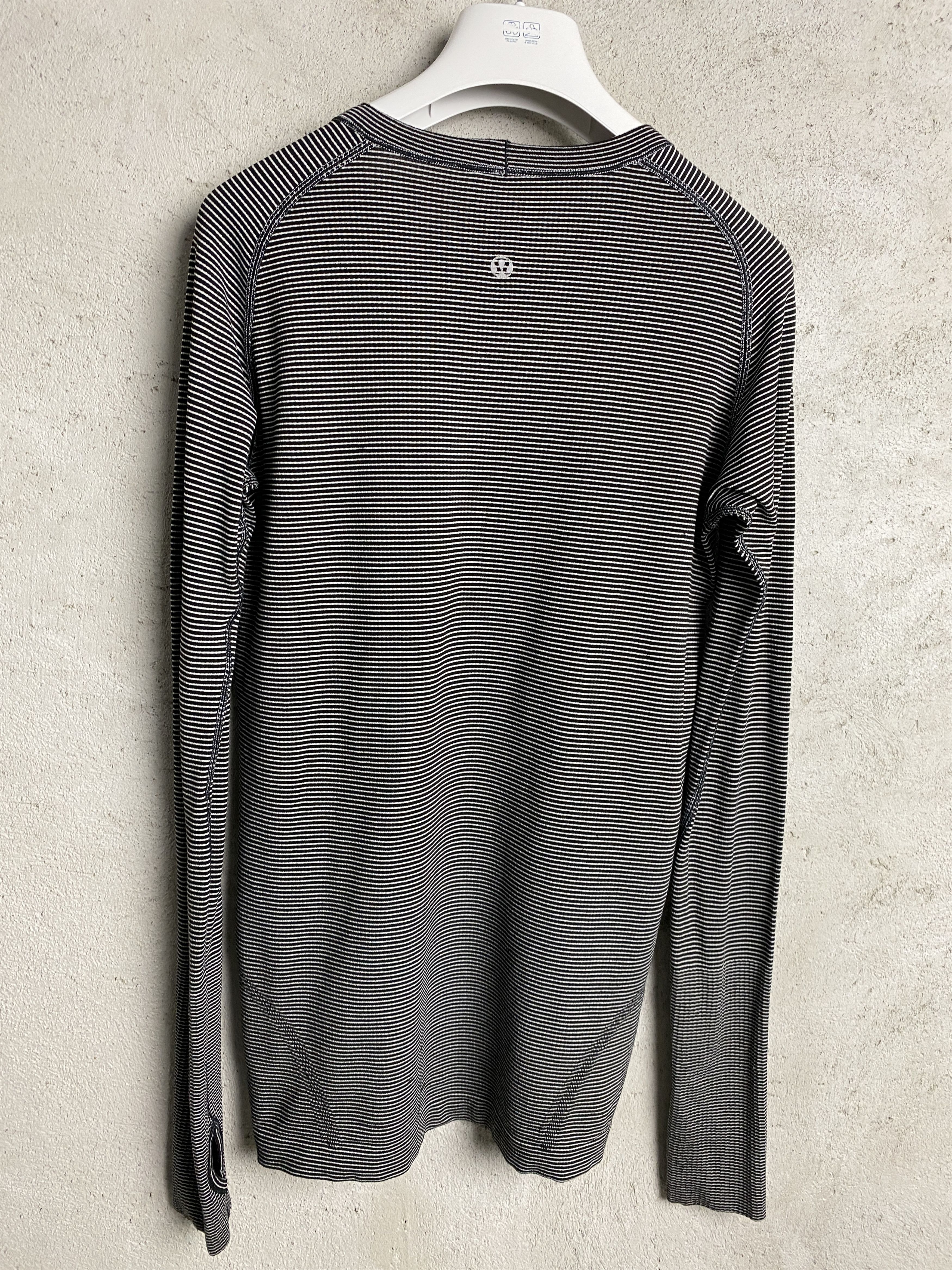 Lululemon Lululemon Swiftly Tech long sleeve t-shirt striped yoga gym Size M / US 6-8 / IT 42-44 - 2 Thumbnail
