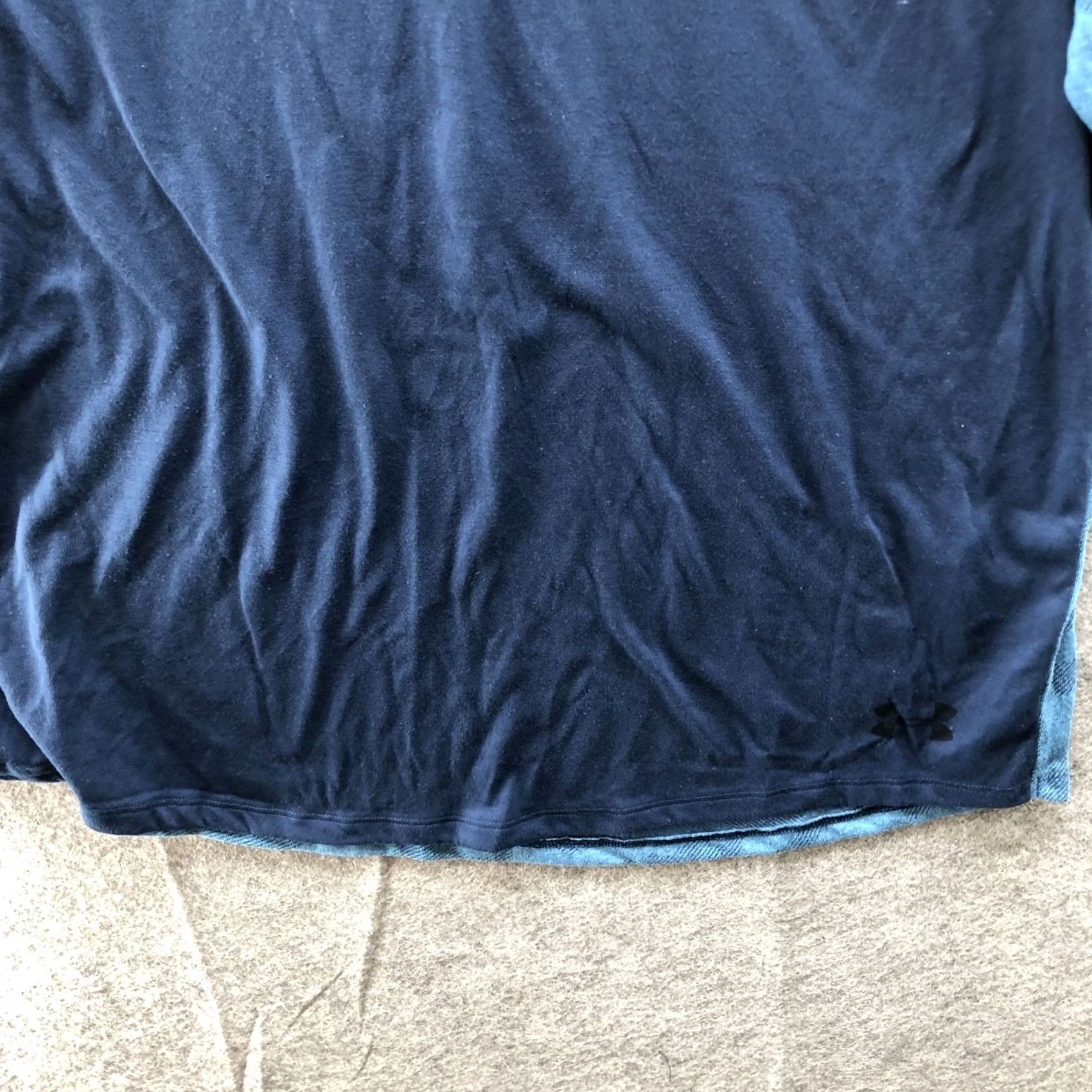 Under Armour Under Armour Long Sleeve Performance Shirt Mens 2XL Blue HeatGear Crew Neck Shirt Slim Fit 2XL Mens Gray? Size US XXL / EU 58 / 5 - 4 Thumbnail