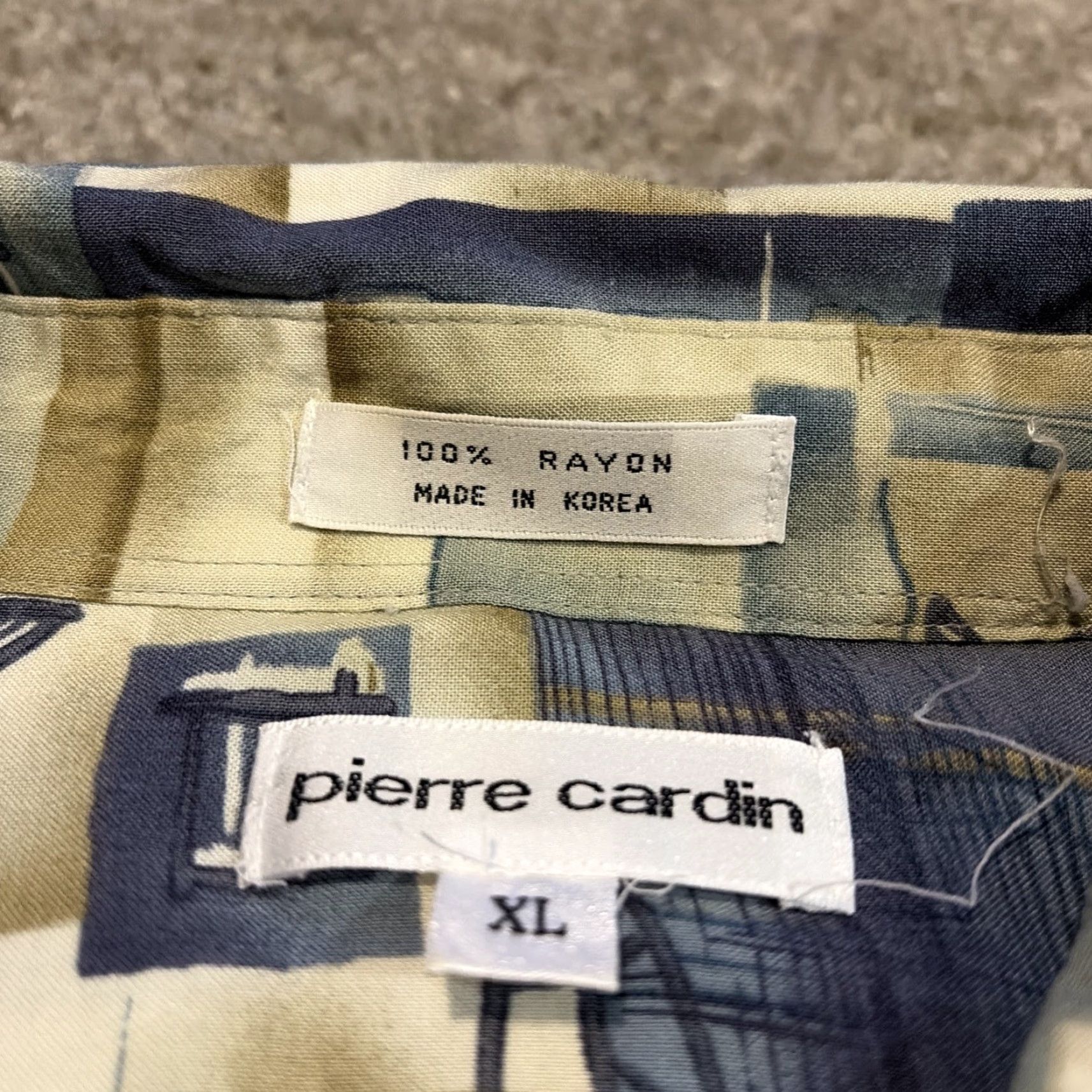 Pierre Cardin VINTAGE Pierre Cardin Fish Geometric Design 100% Rayon Button Up Shirt XL Green Mens Short Sleeve Regular Size Size US XL / EU 56 / 4 - 6 Thumbnail