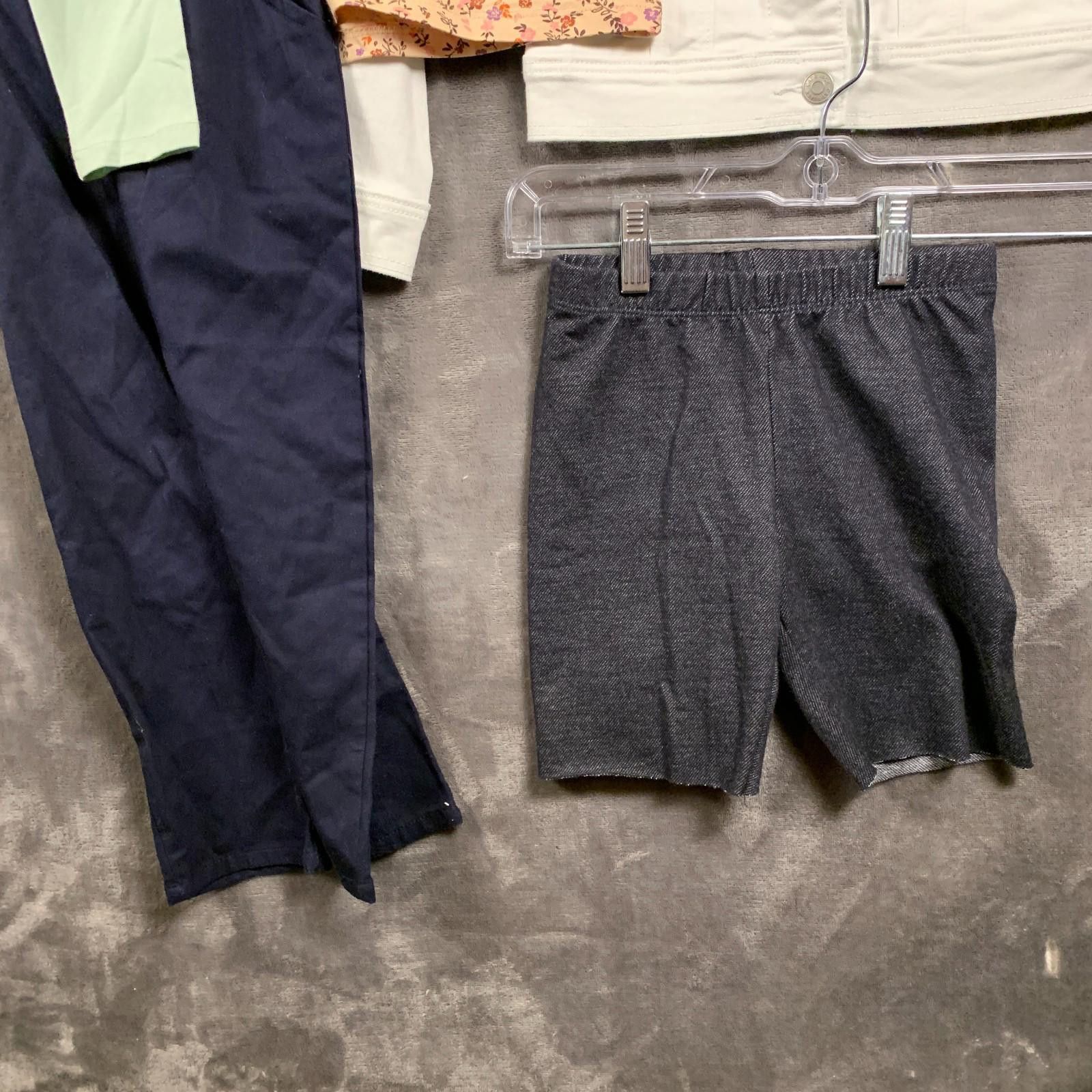 The Unbranded Brand Girls 4/5/6 & Boys M6/5 Clothing Bundle (345) Size ONE SIZE - 7 Thumbnail