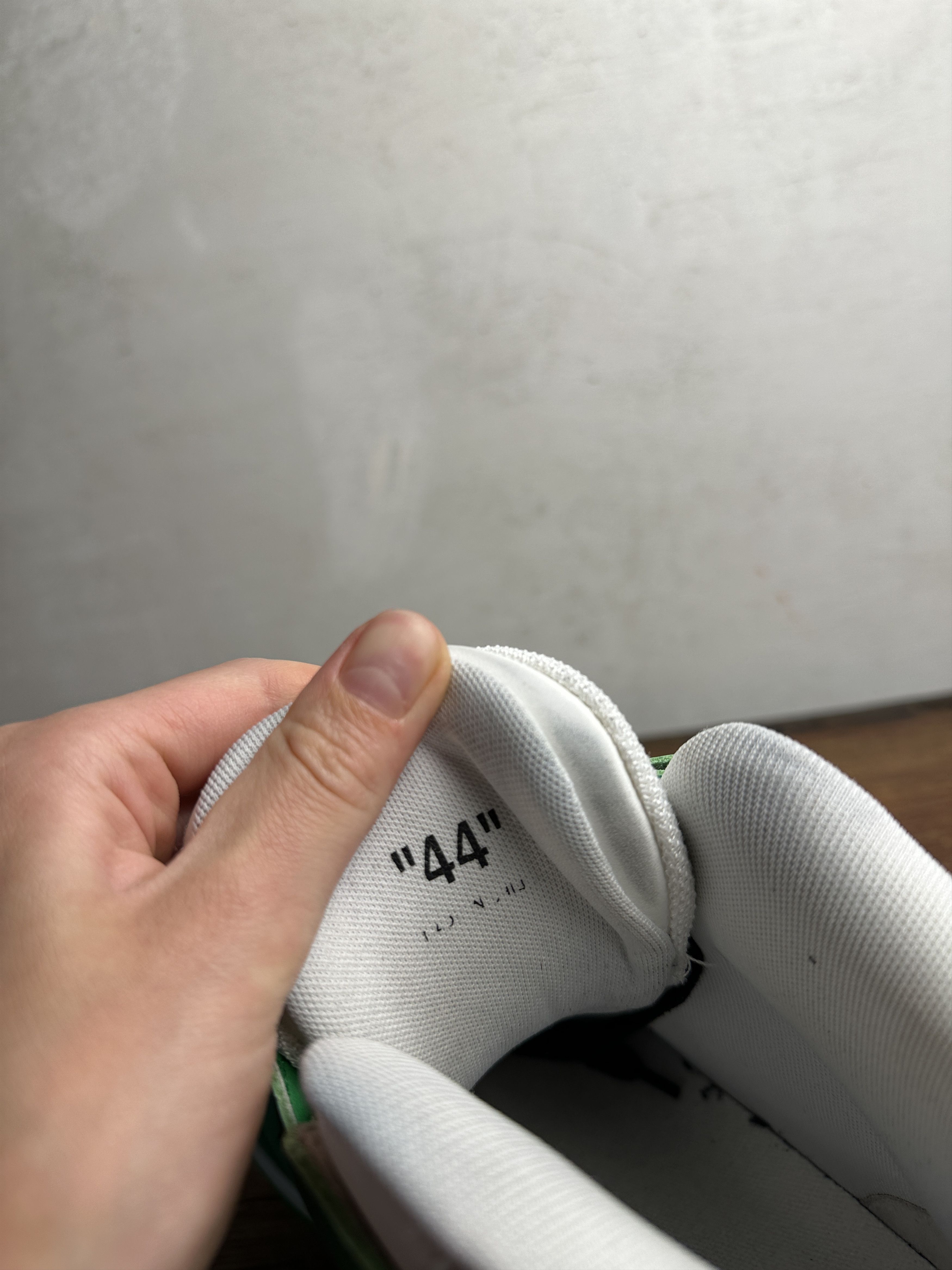 Off-White OFF-WHITE OUT OF OFFICE MID TOP LEA in green Size US 11 / EU 44 - 10 Thumbnail