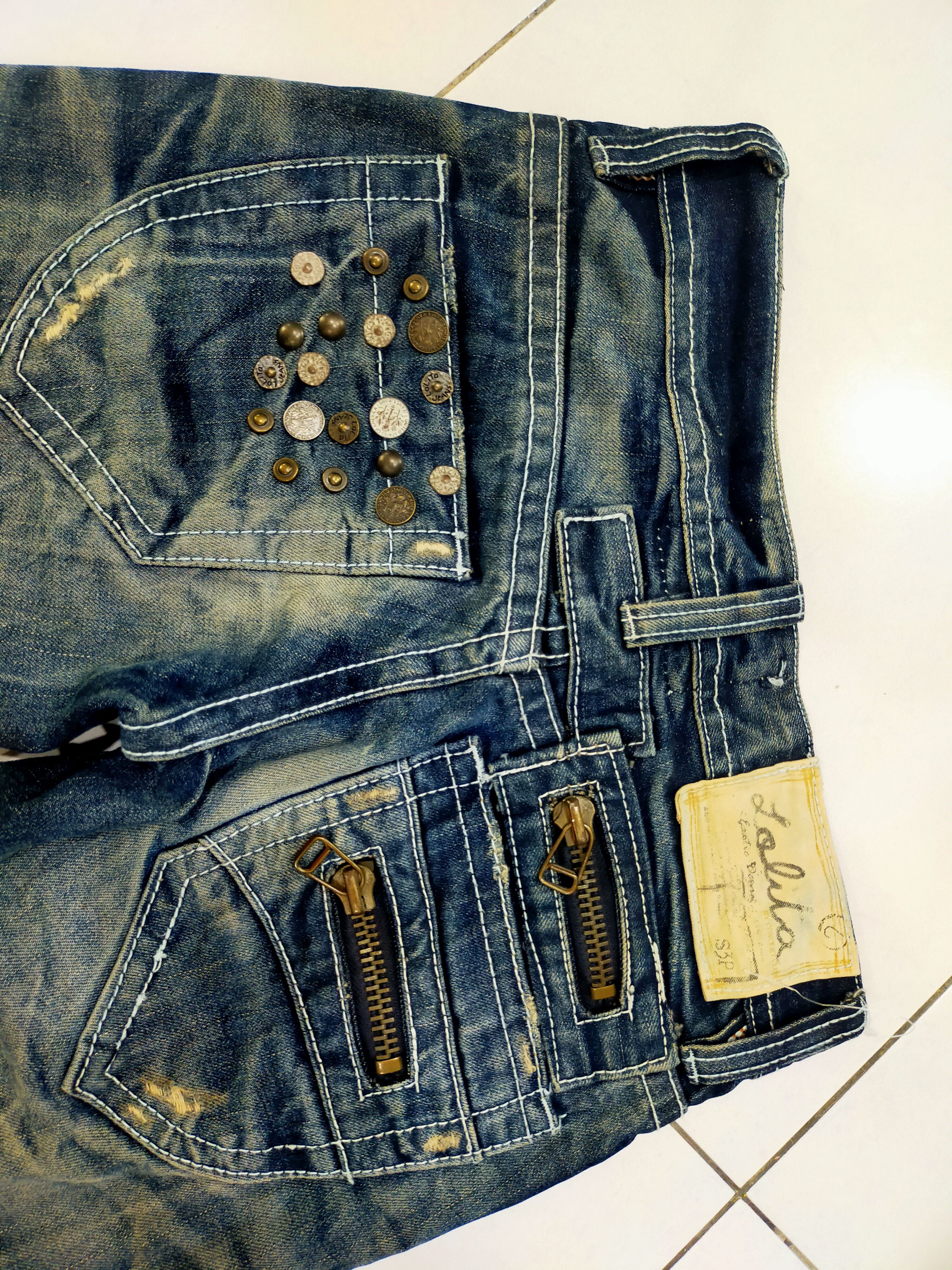 Hysteric Glamour RARE LOLITA VINTAGE EXOTIC DENIM LOW RISE SUPER FLARE JEANS Size 28" / US 6 / IT 42 - 4 Thumbnail