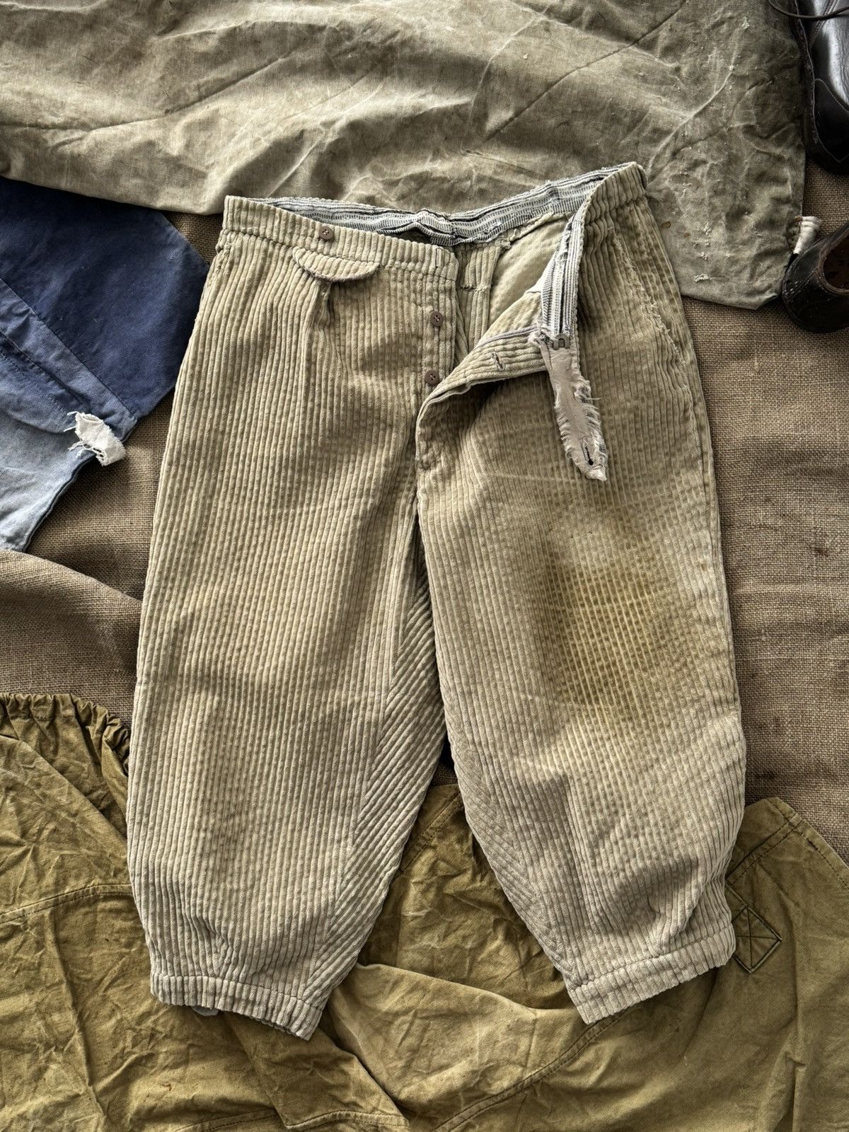 Vintage 1950s Vintage German Hunting Plus Fours Corduroy Trousers Size US 30 / EU 46 - 3 Thumbnail