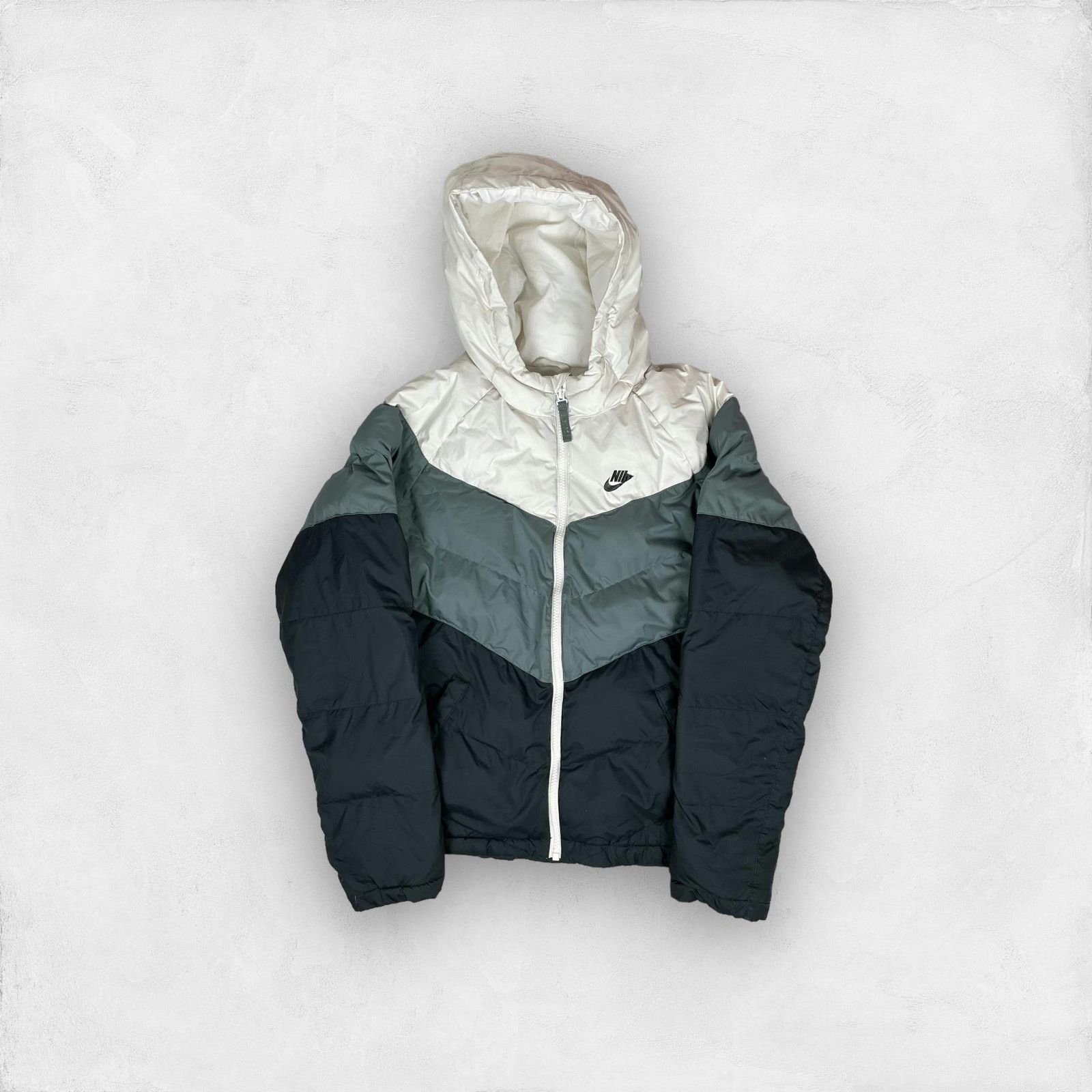 Nike Nike Sportswear Full Zip Long Sleeve Puffer Jacket XL Size US S / EU 44-46 / 1 - 1 Thumbnail